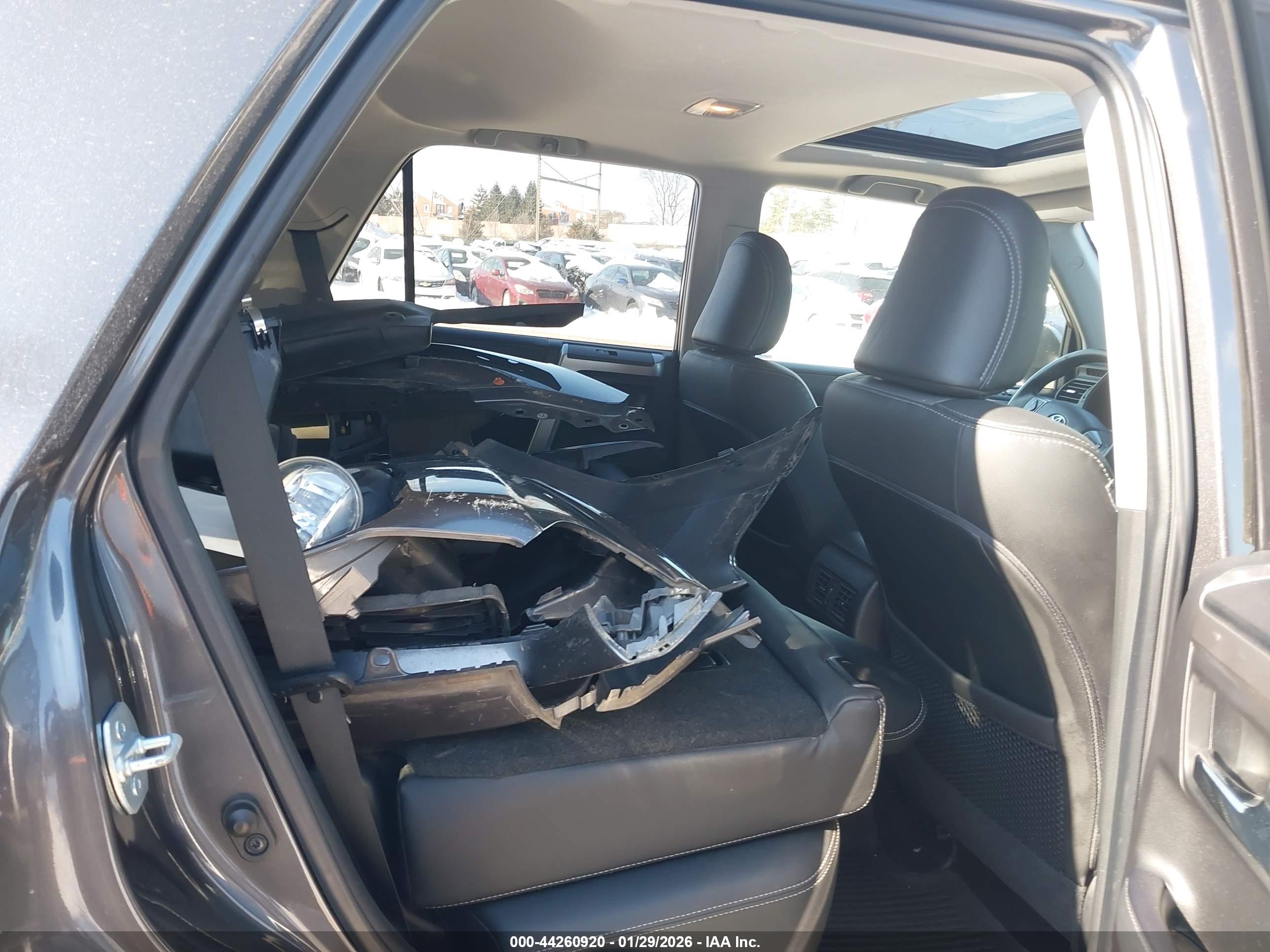 TOYOTA 4RUNNER image 8