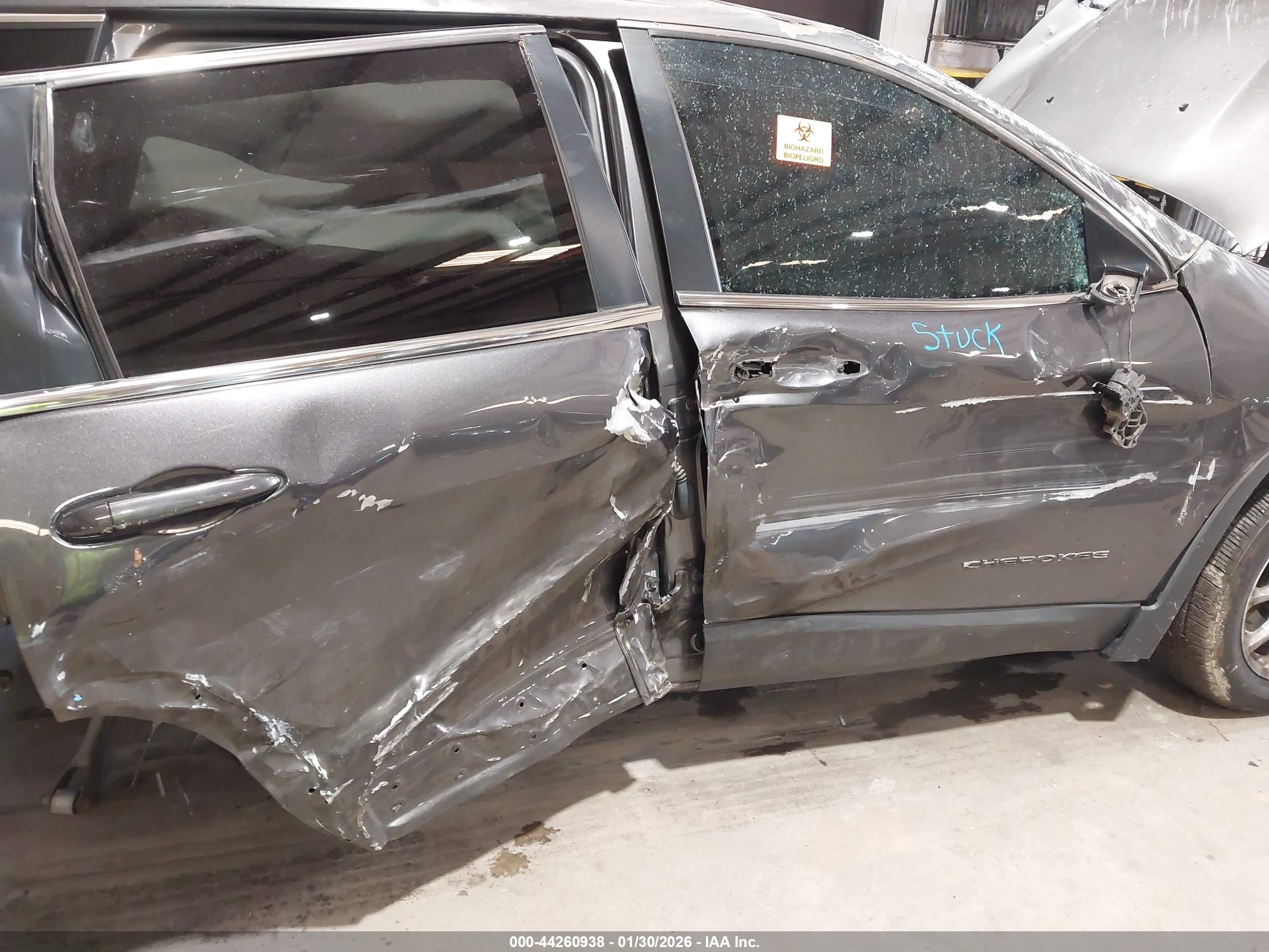 JEEP CHEROKEE image 6
