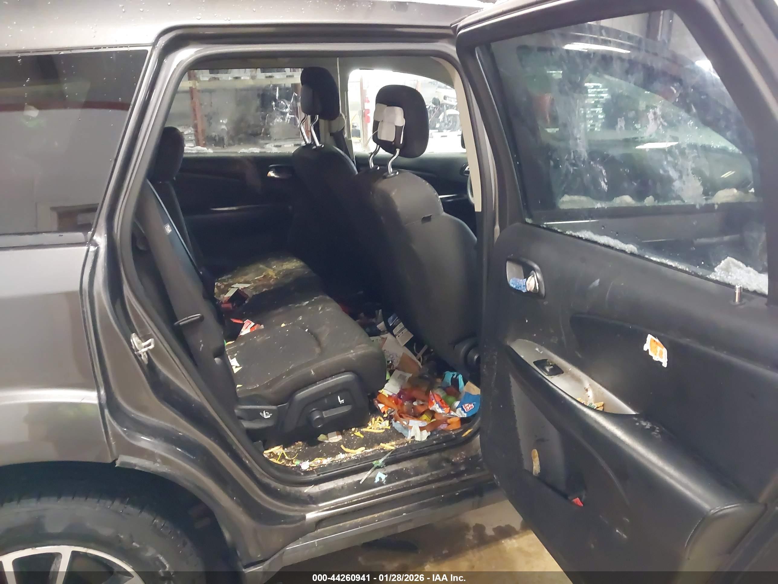 DODGE JOURNEY image 8