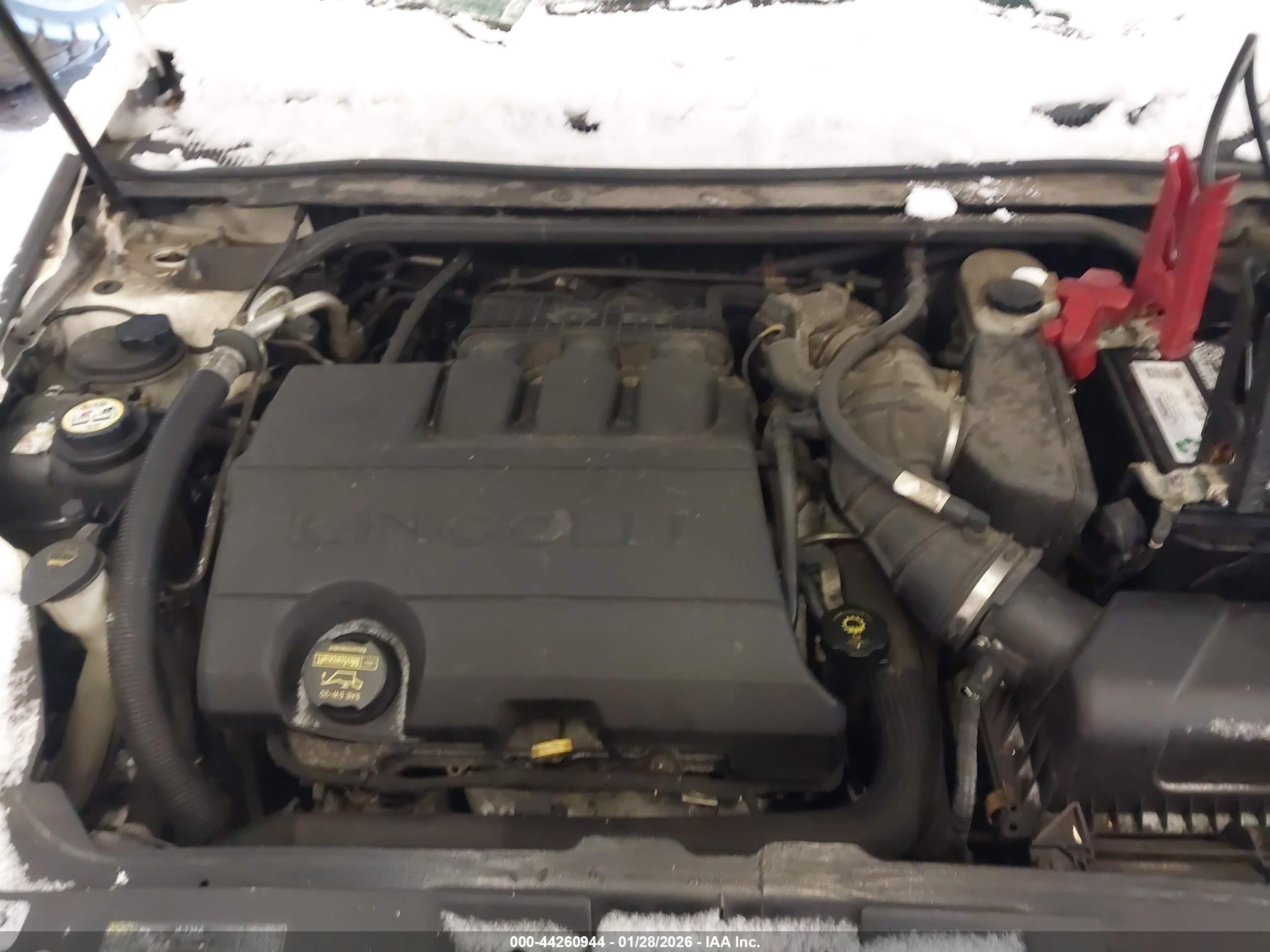 LINCOLN MKS image 10
