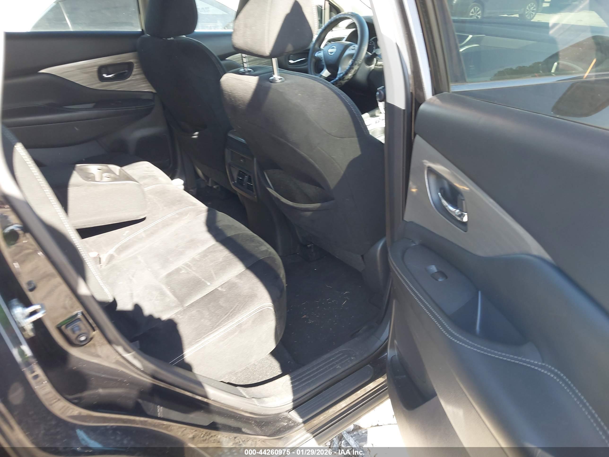 NISSAN MURANO image 8