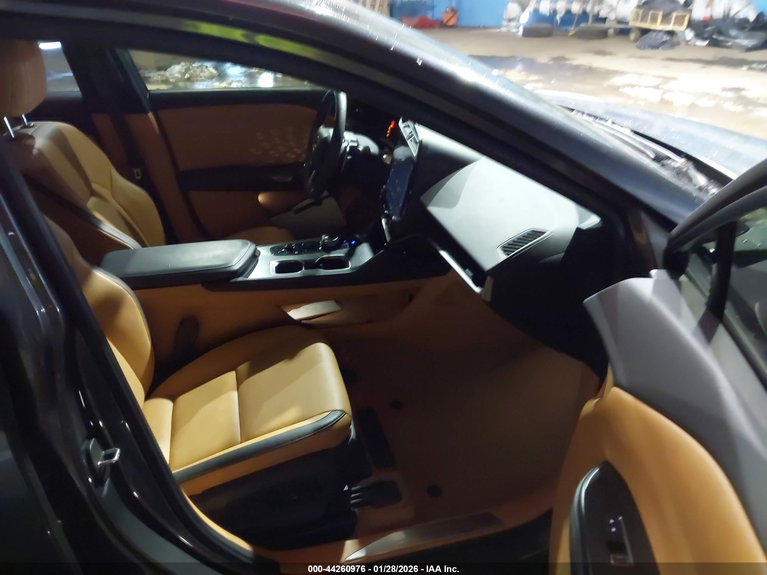 LEXUS RZ image 5