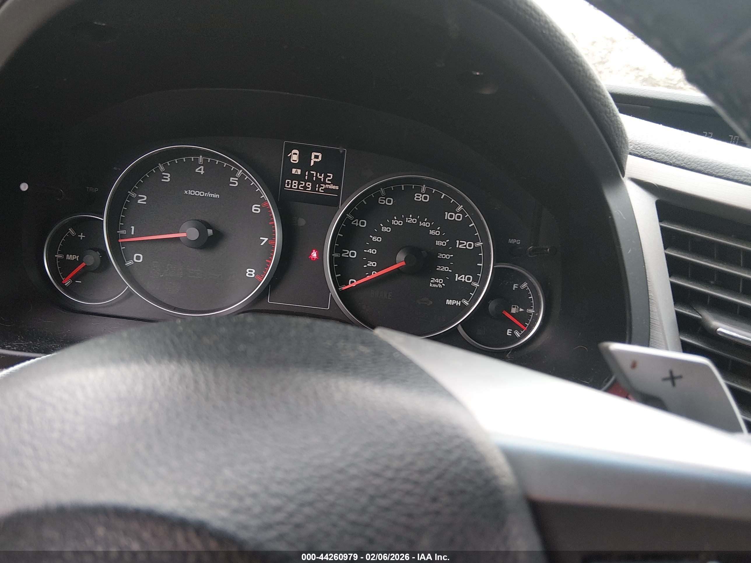 SUBARU OUTBACK image 7