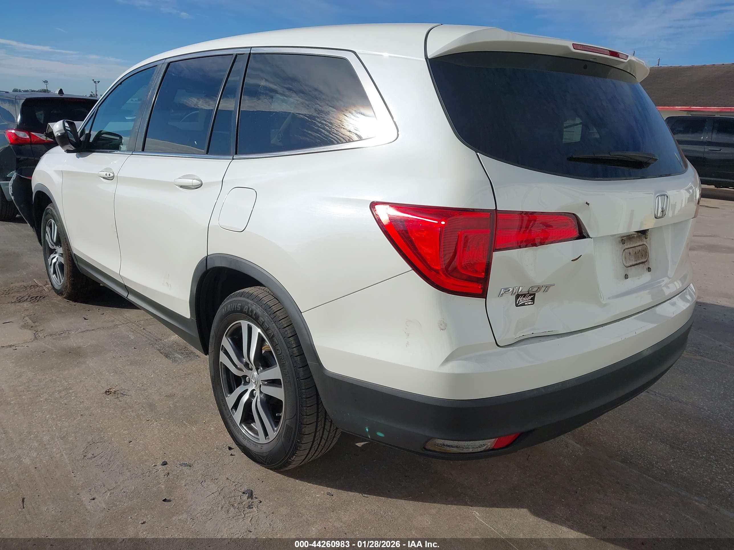 HONDA PILOT image 3