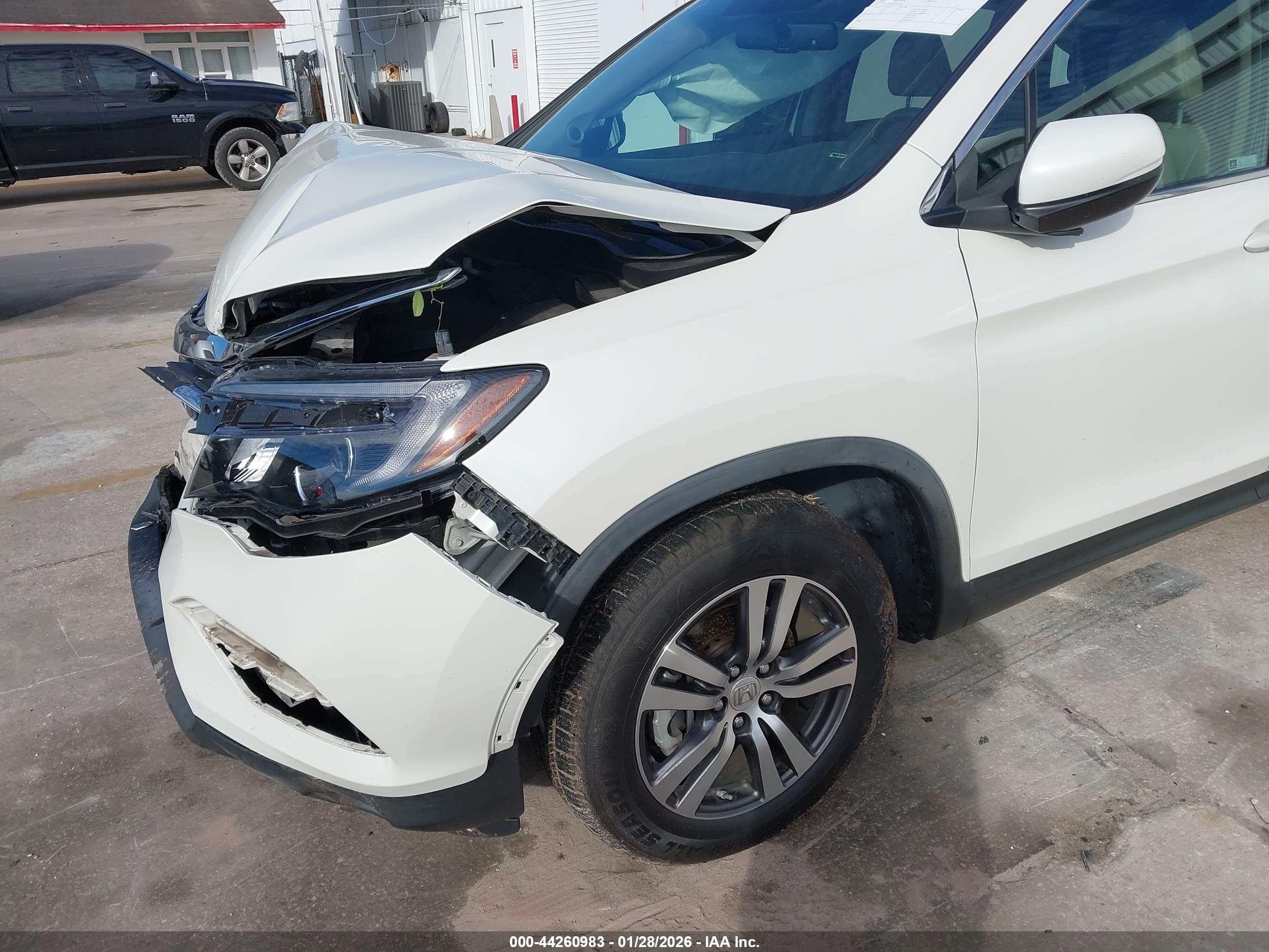 HONDA PILOT image 6