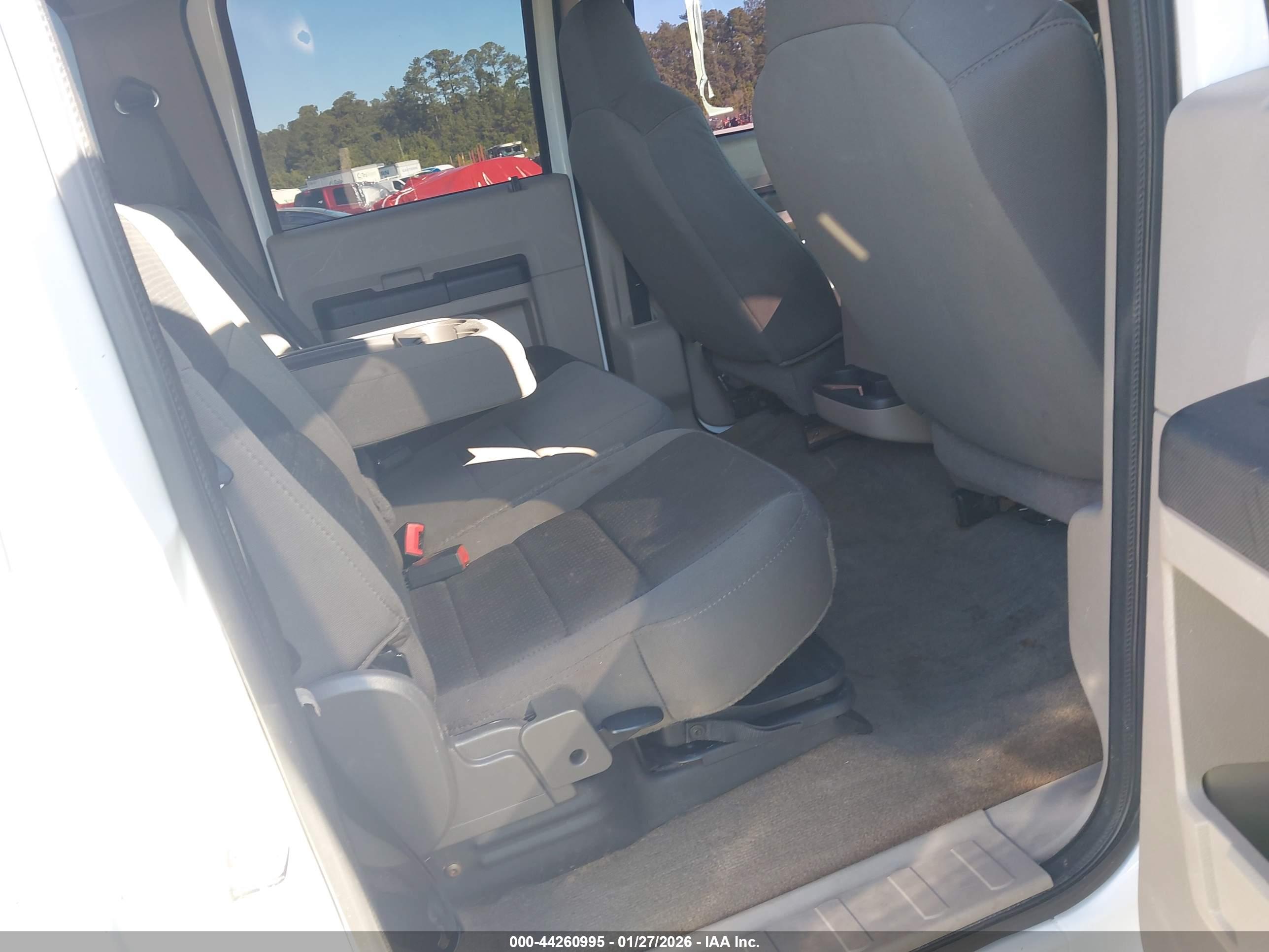 FORD F-250 image 8