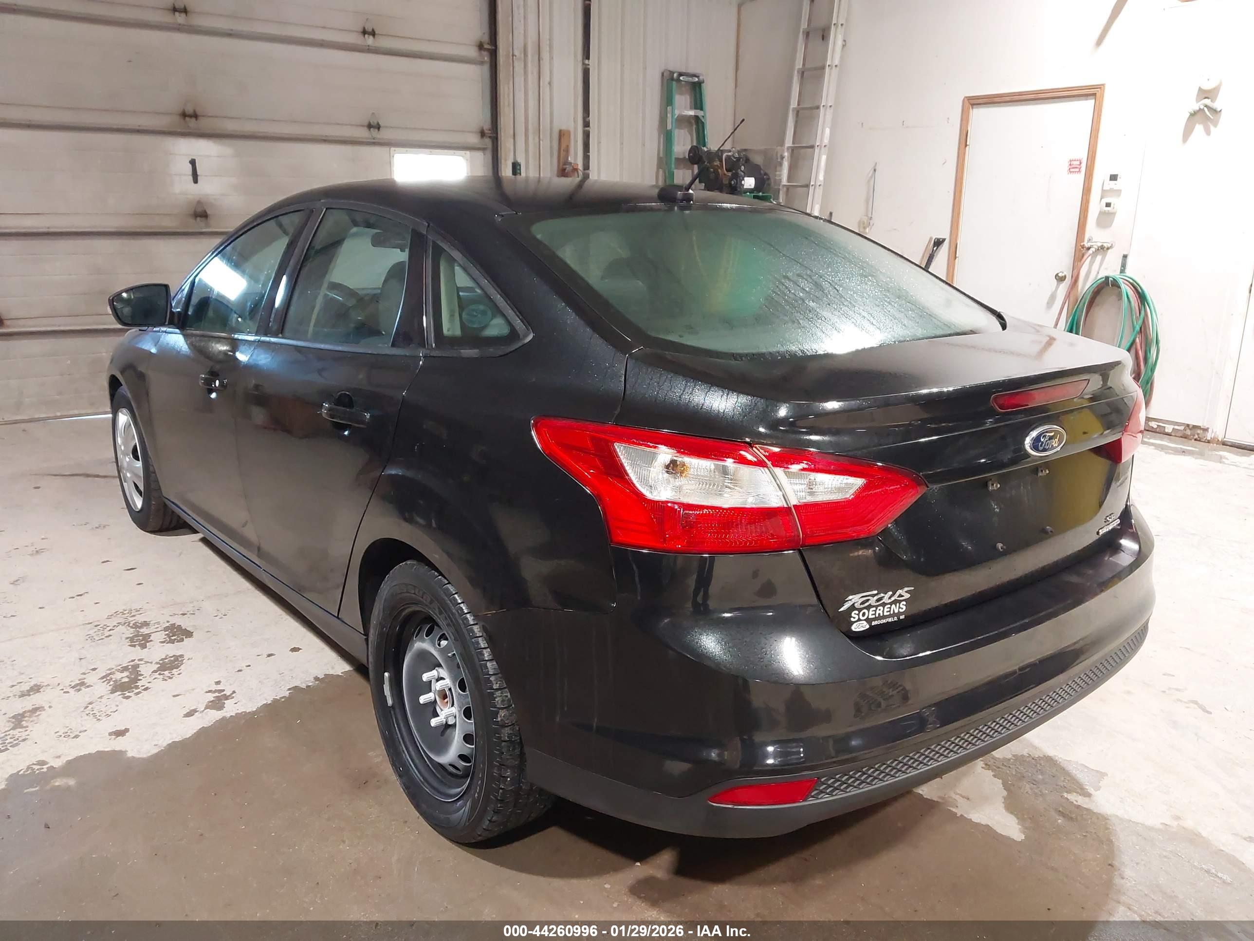 FORD FOCUS image 3