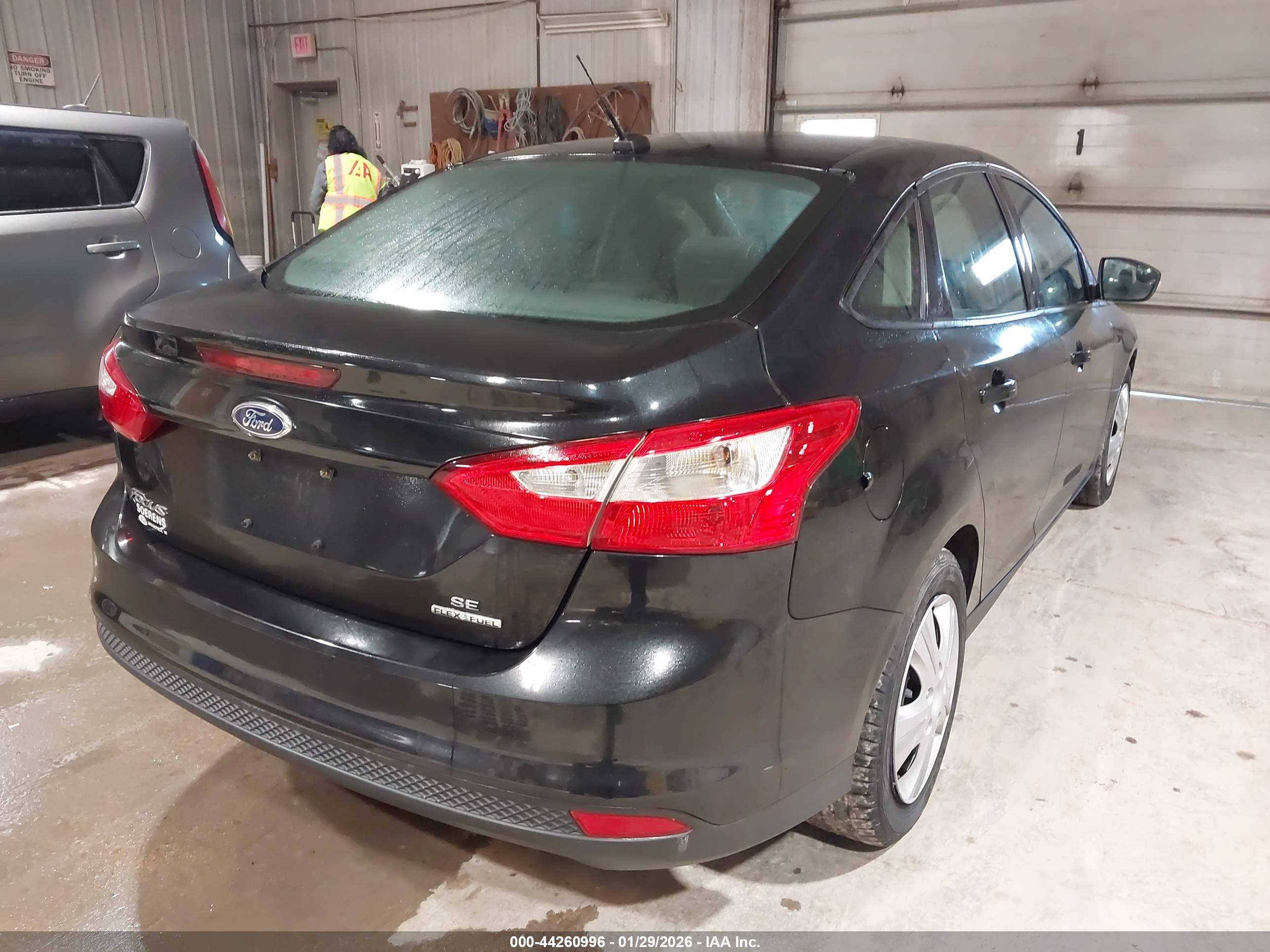 FORD FOCUS image 4