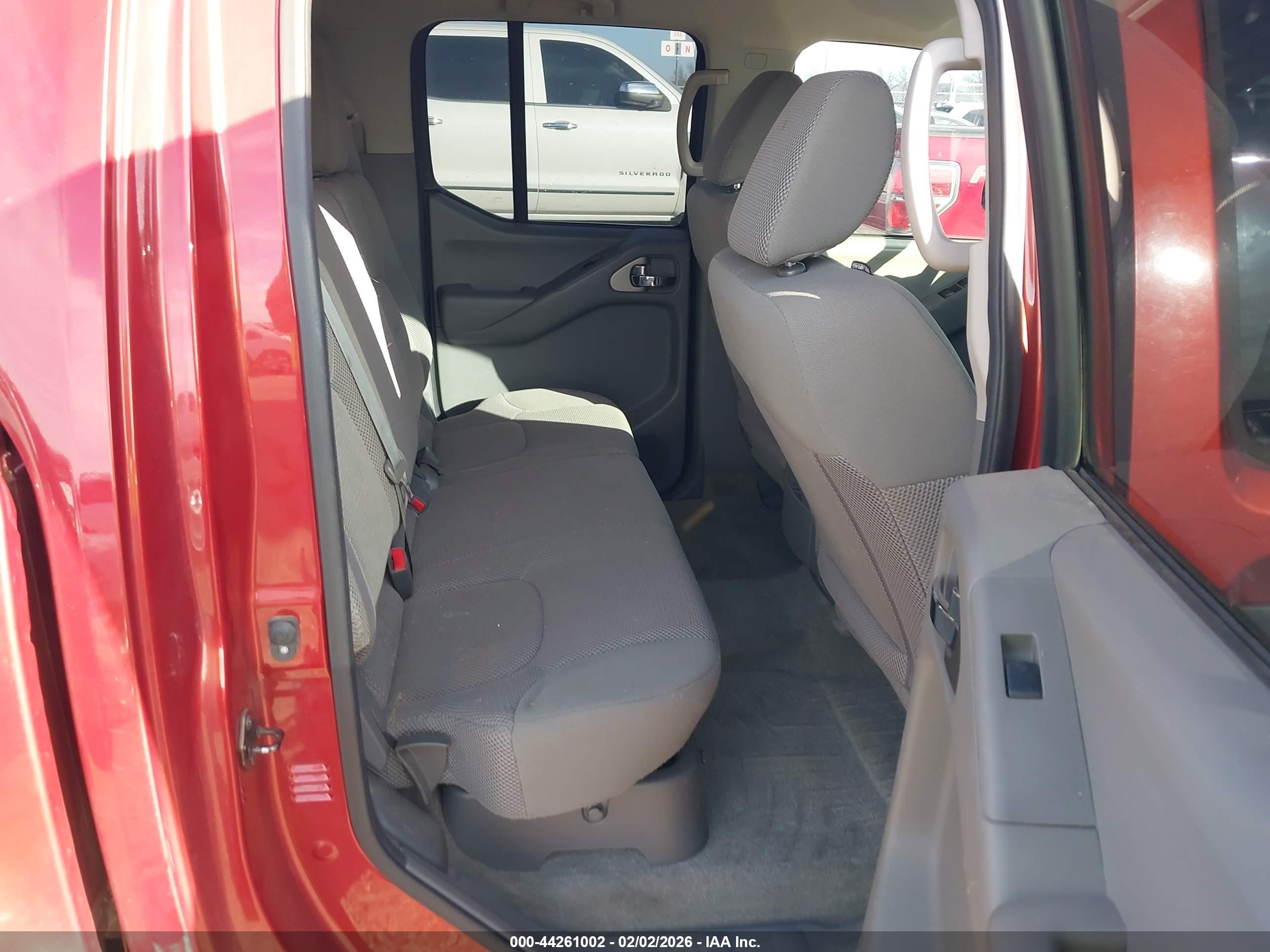NISSAN FRONTIER image 8