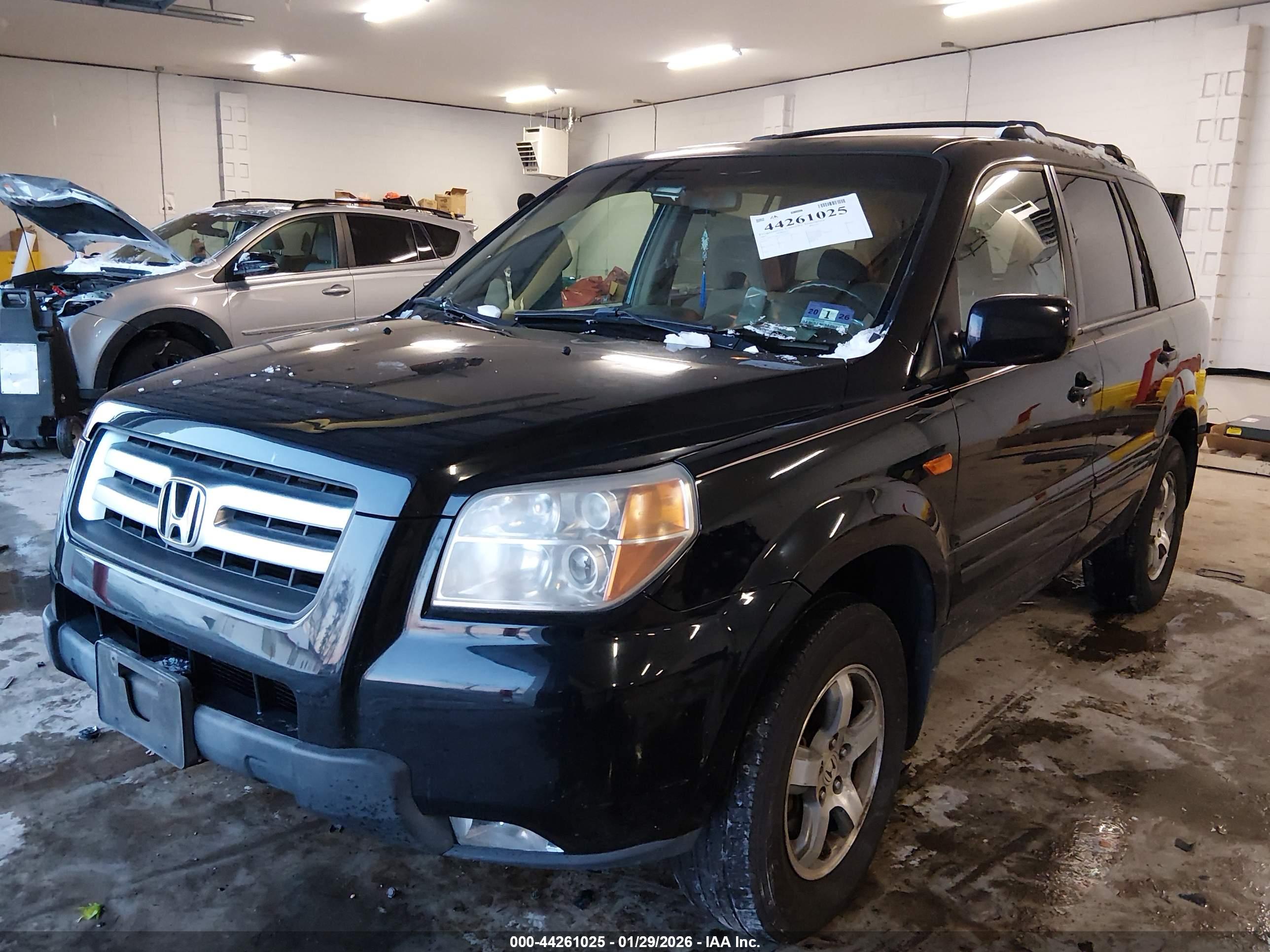 HONDA PILOT image 2