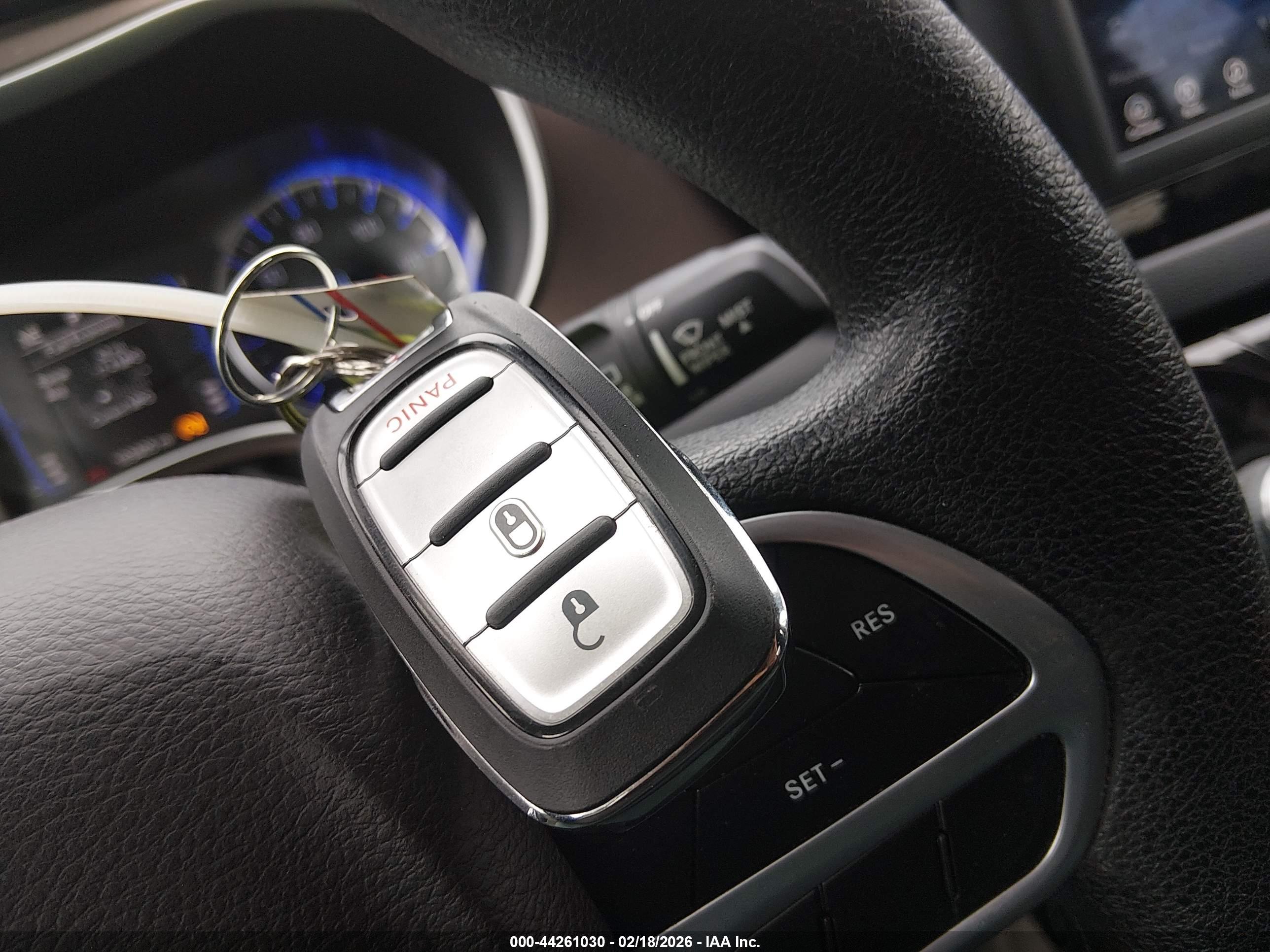 CHRYSLER VOYAGER image 11