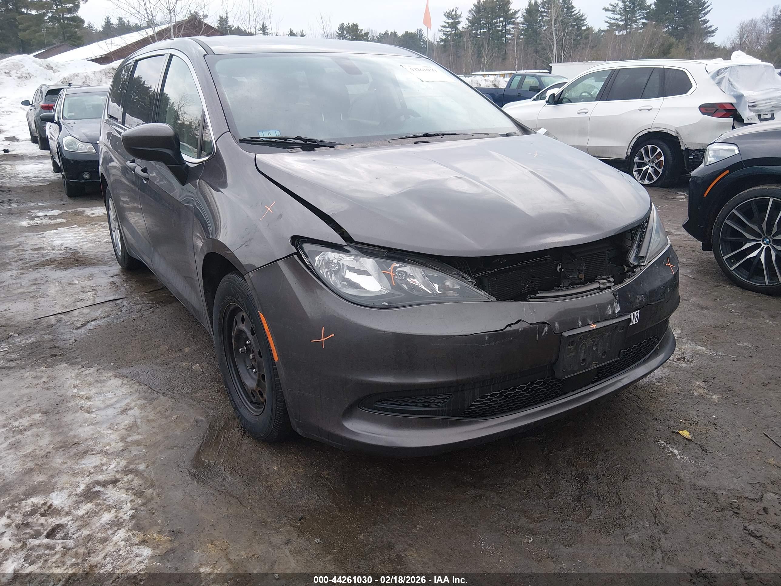CHRYSLER VOYAGER image 6