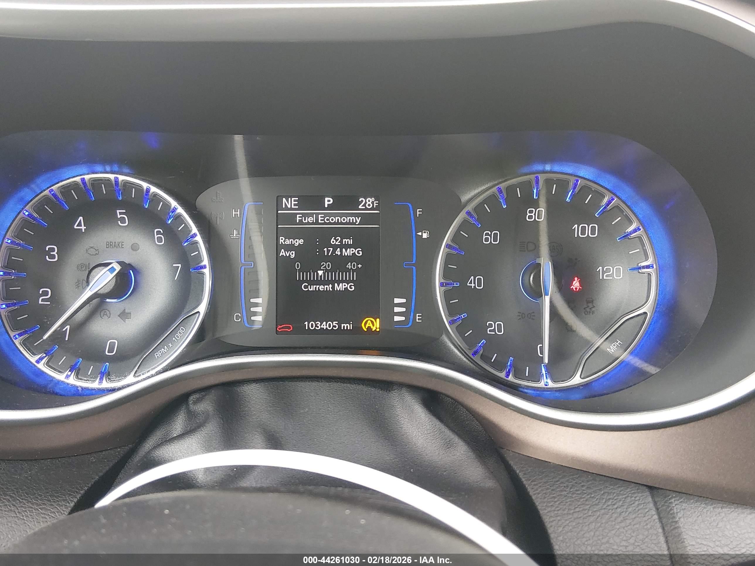 CHRYSLER VOYAGER image 7