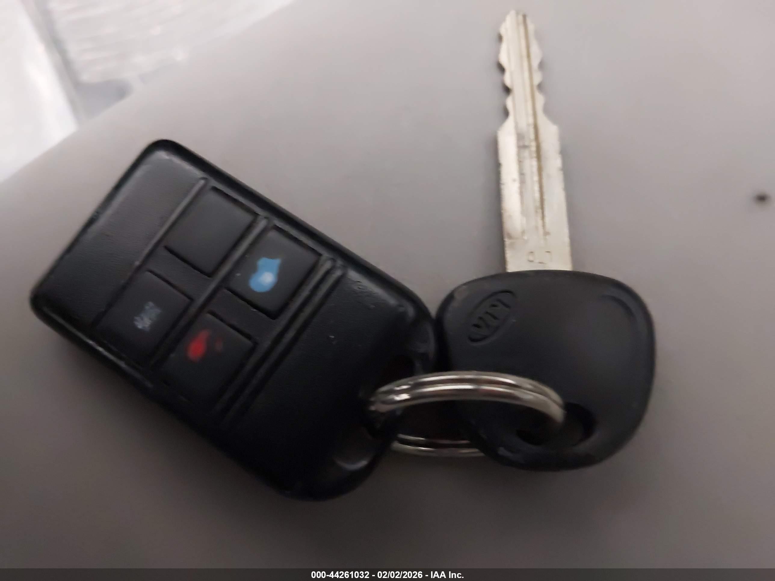 KIA SPECTRA image 11