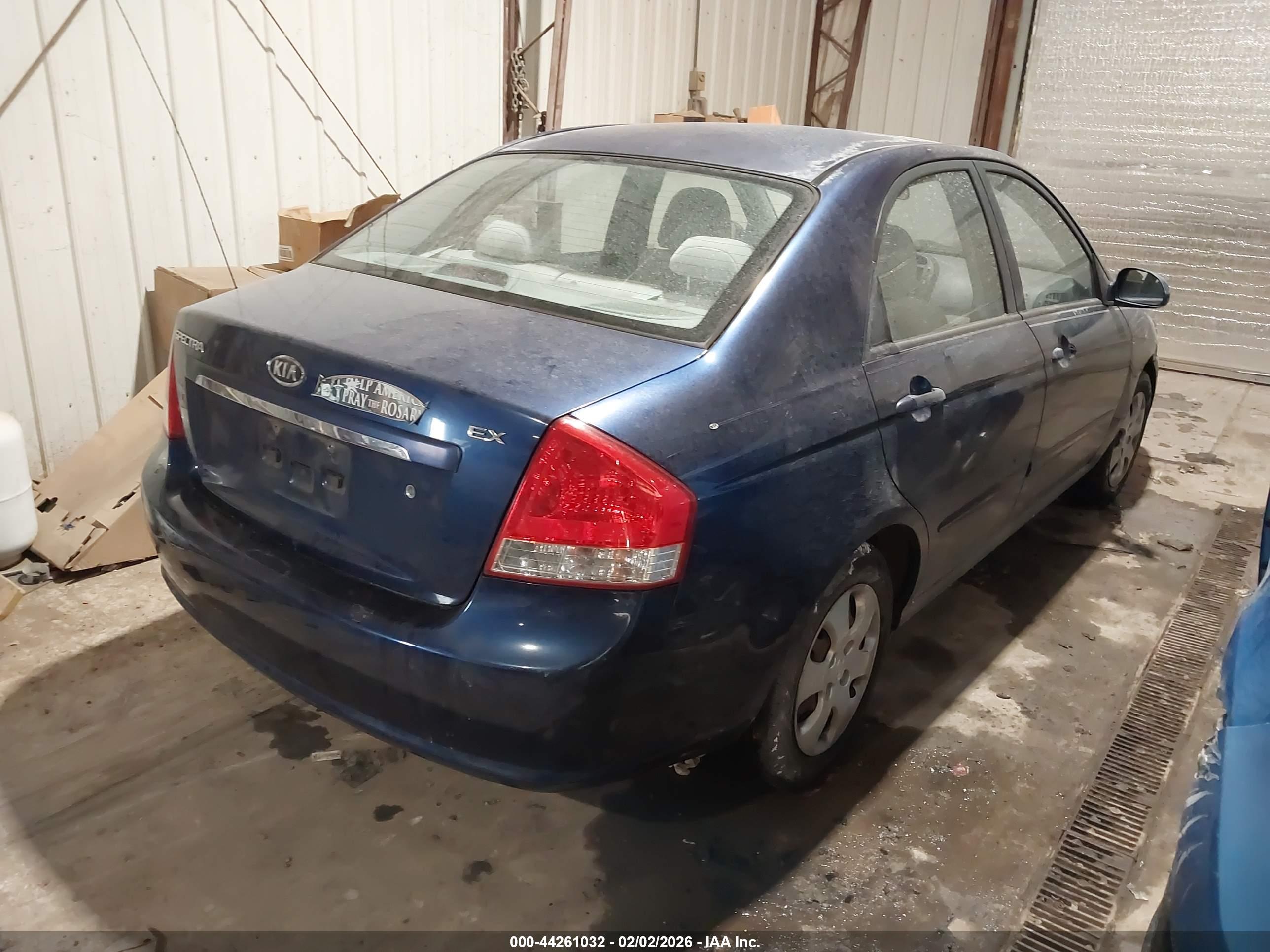 KIA SPECTRA image 4