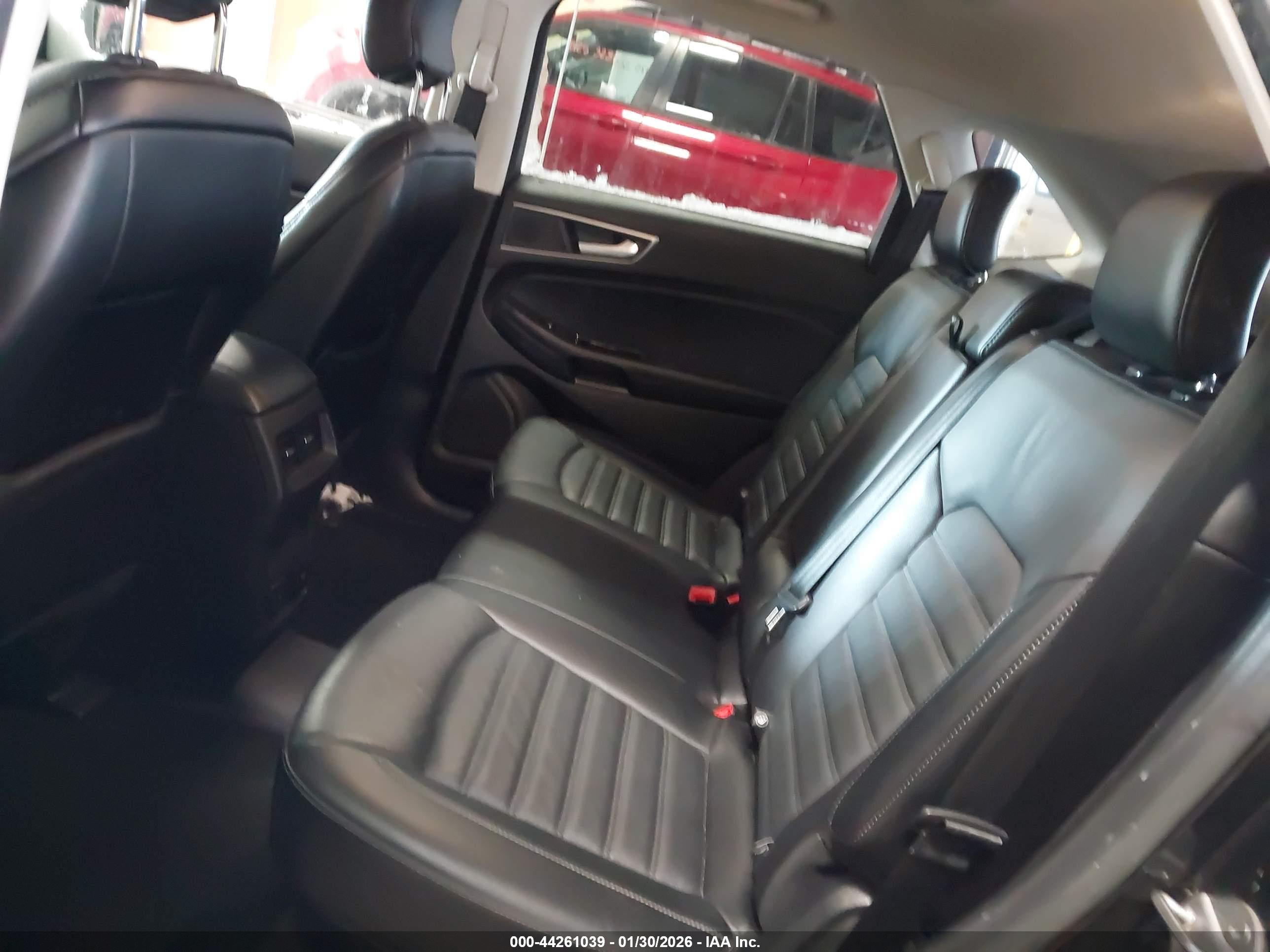 FORD EDGE image 8