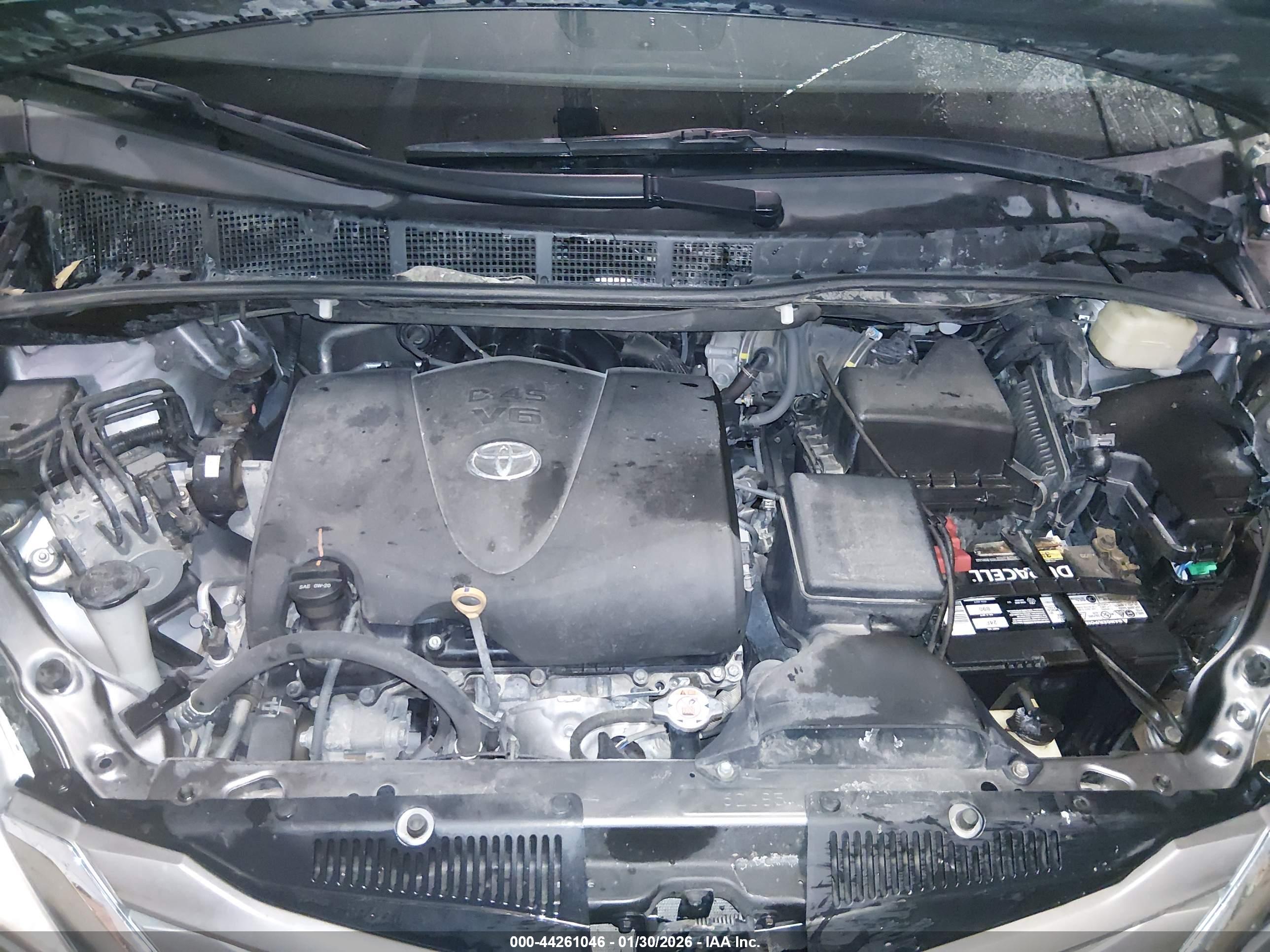 TOYOTA SIENNA image 10