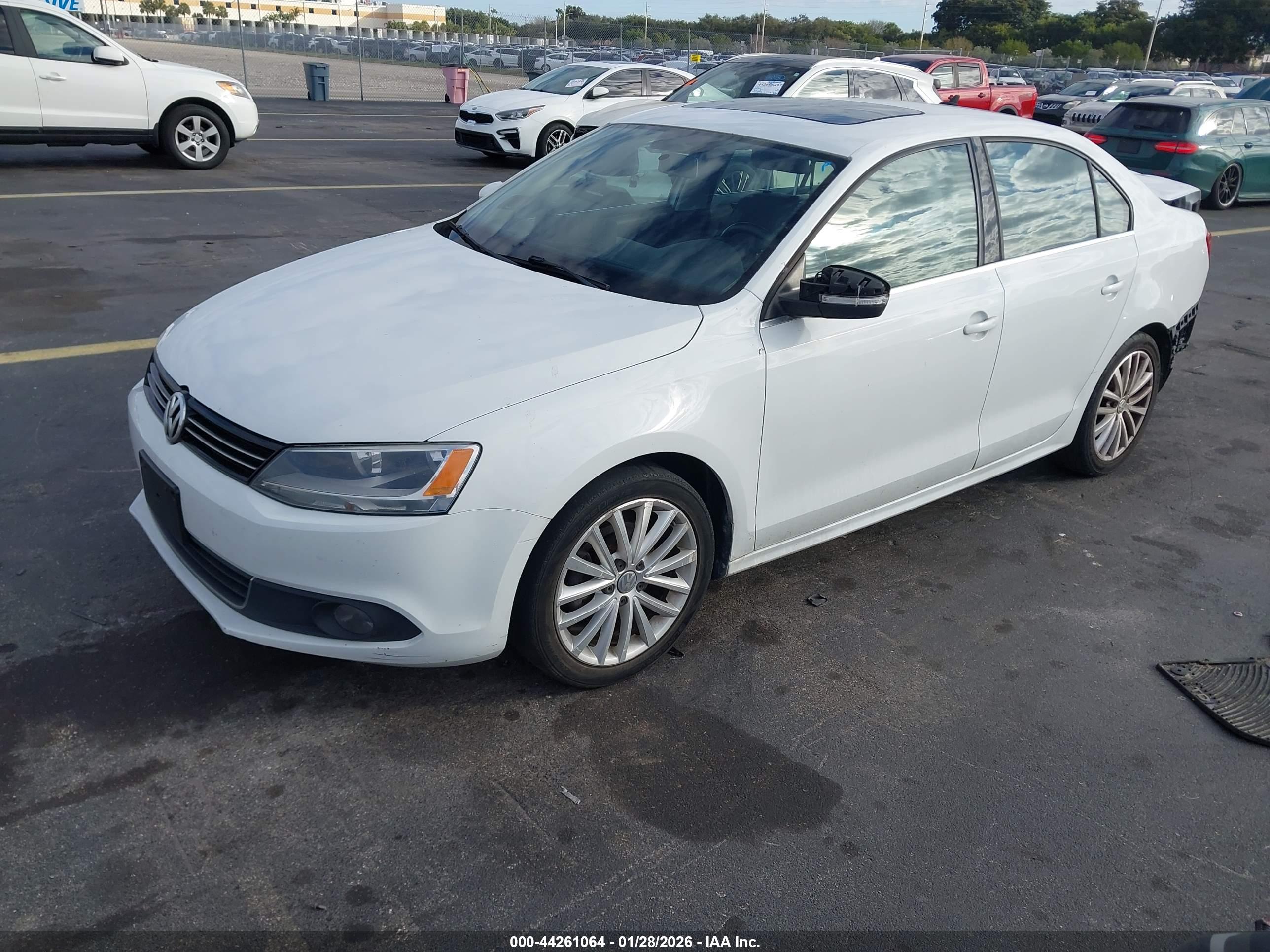 VOLKSWAGEN JETTA image 2