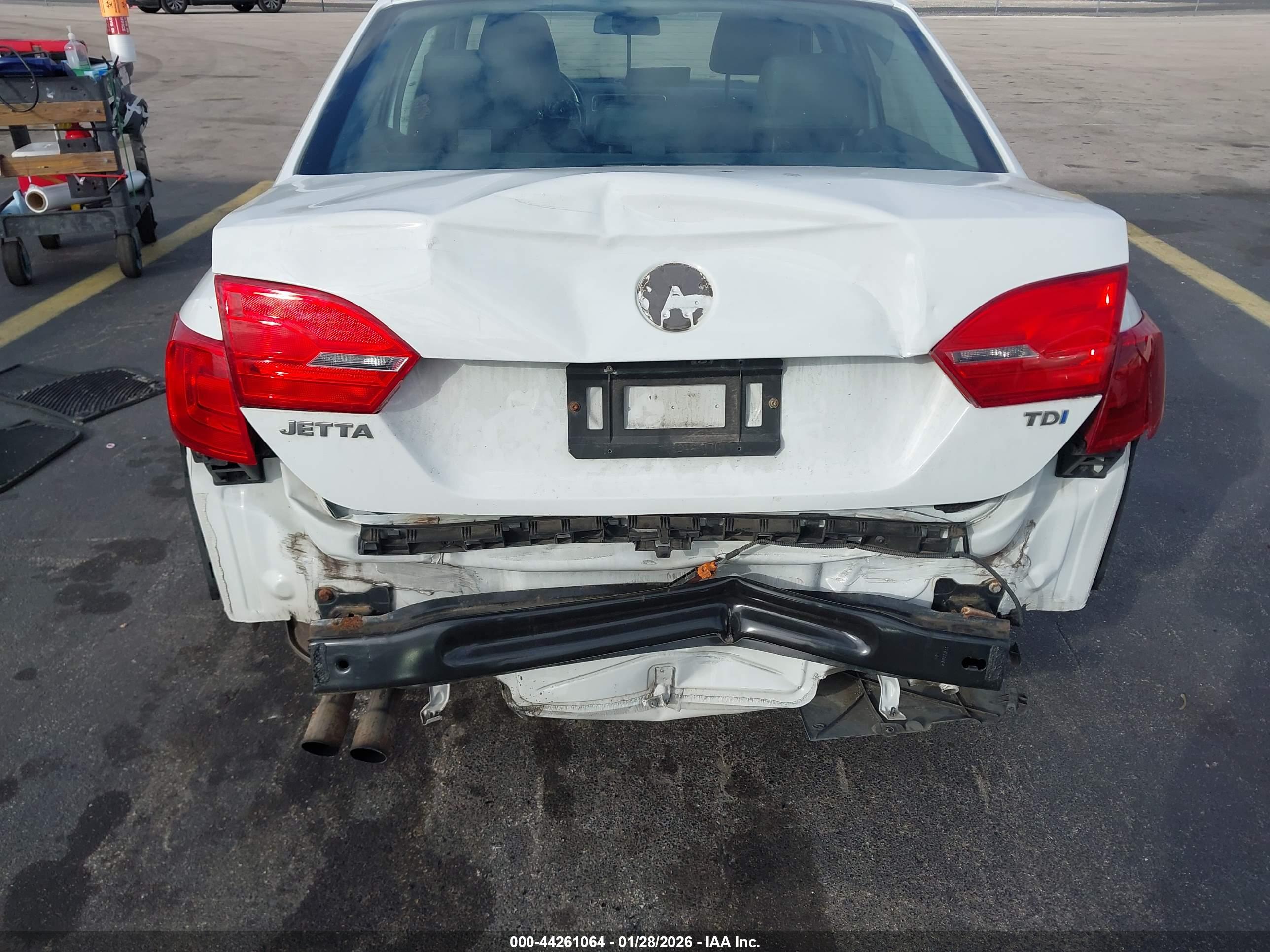 VOLKSWAGEN JETTA image 6