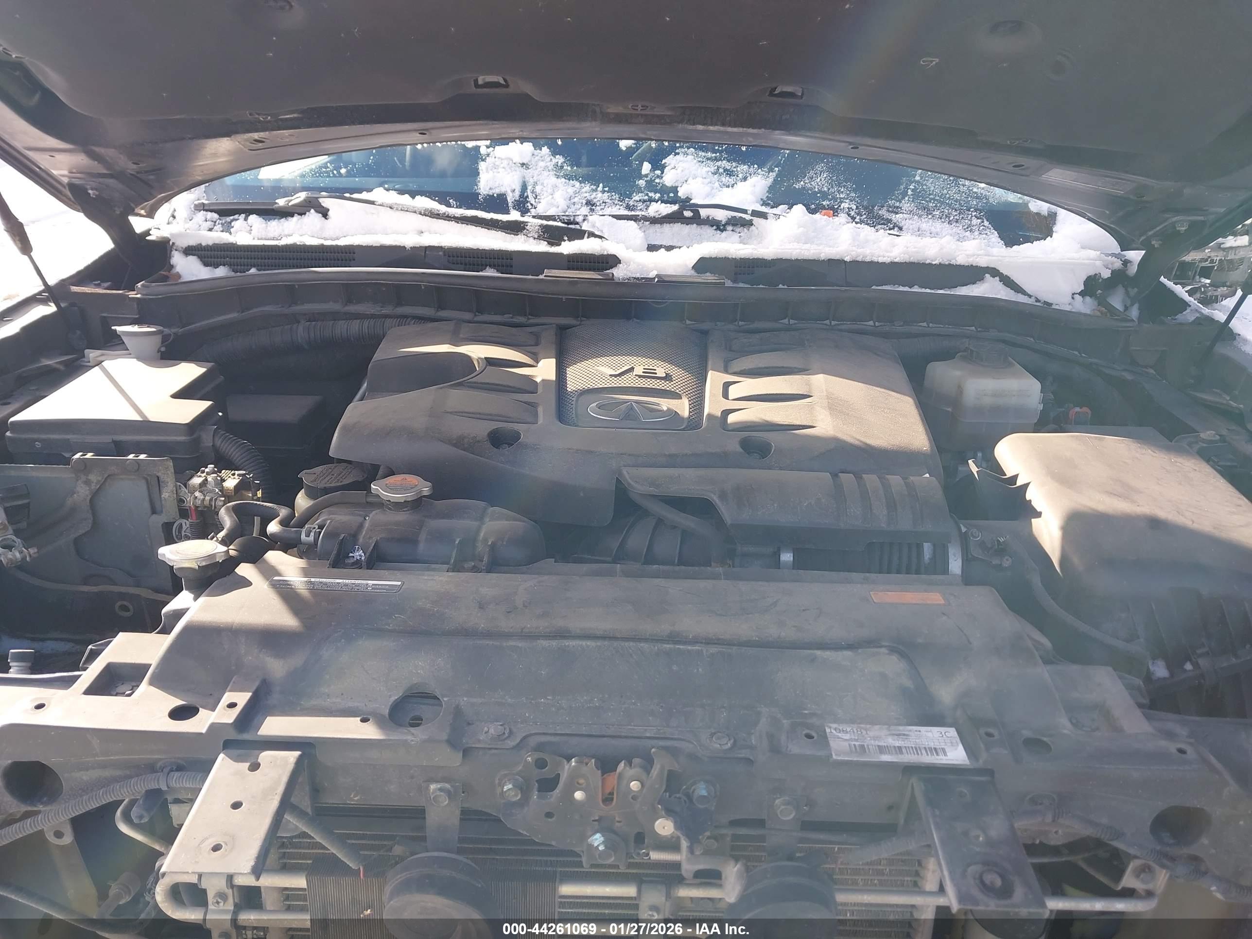 INFINITI QX80 image 10