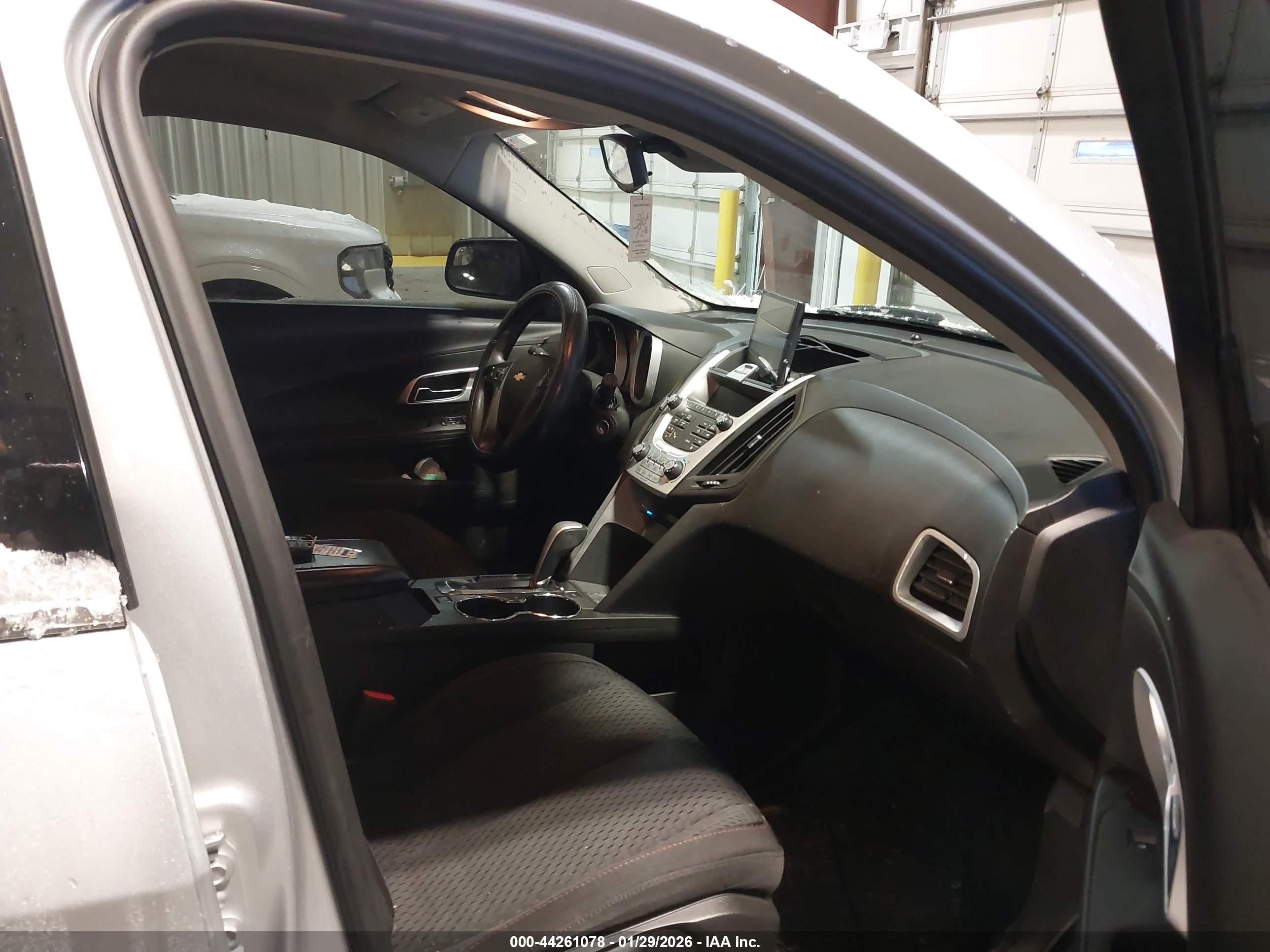 CHEVROLET EQUINOX image 5