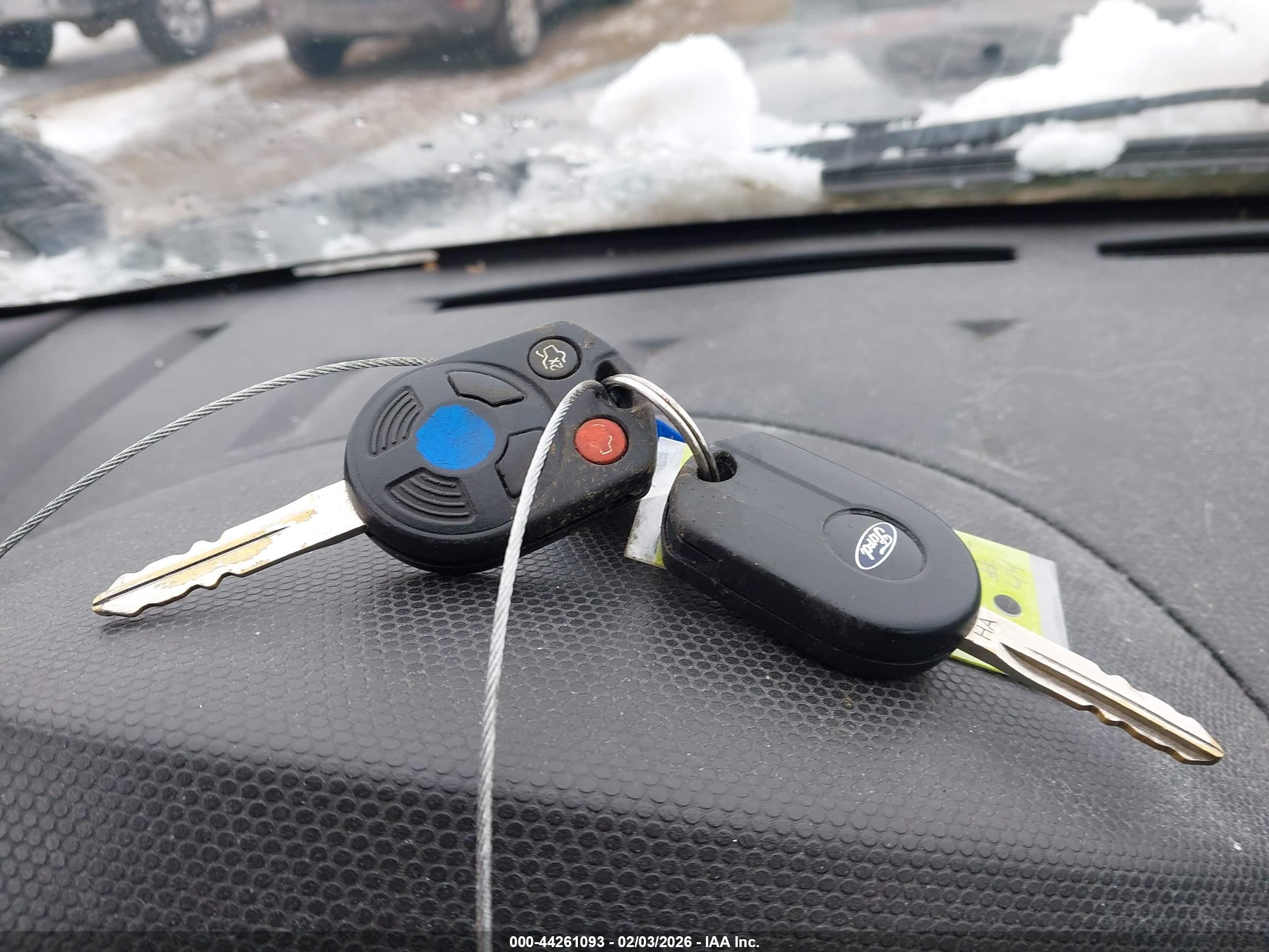 FORD ESCAPE image 11