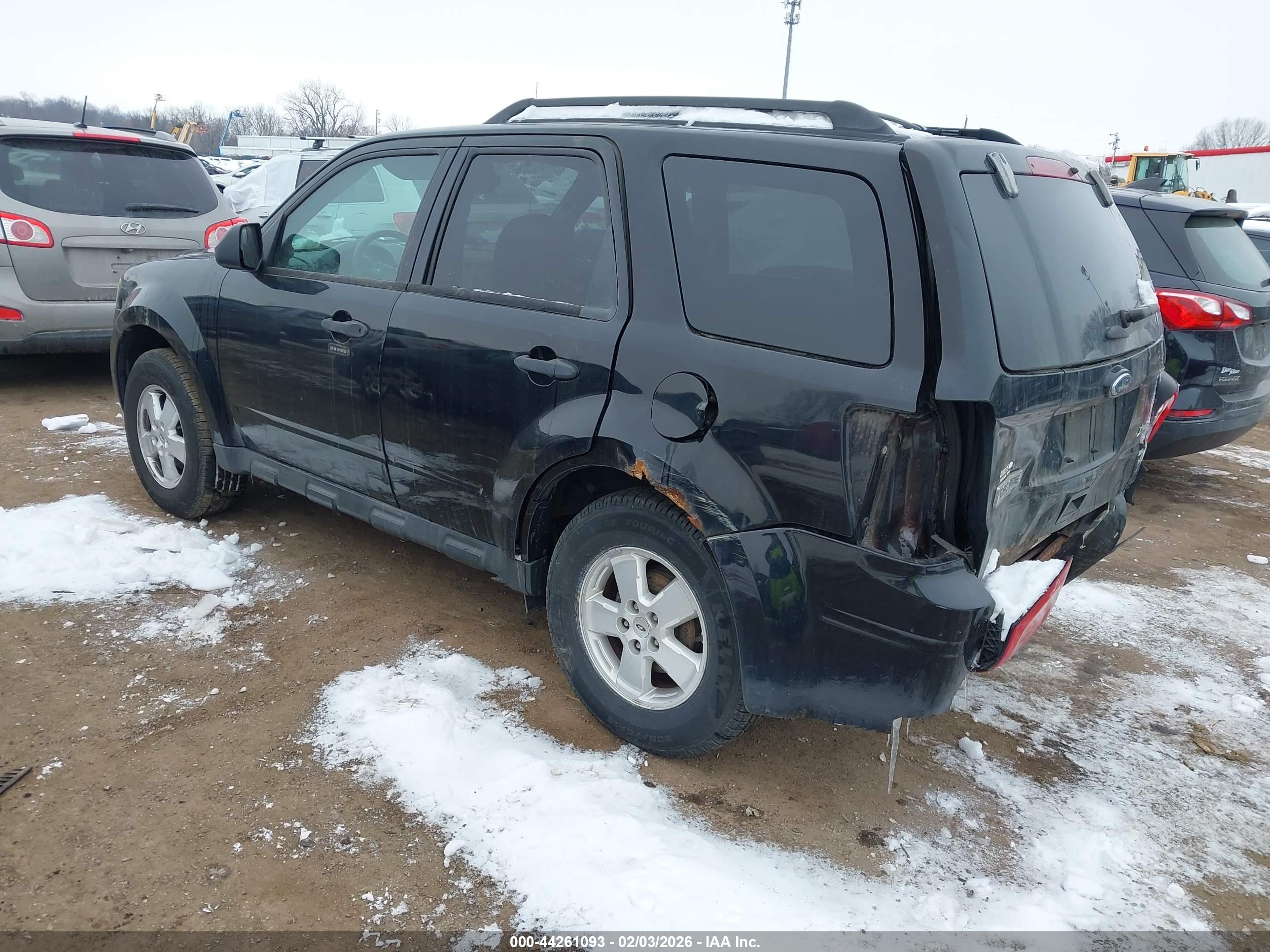 FORD ESCAPE image 3