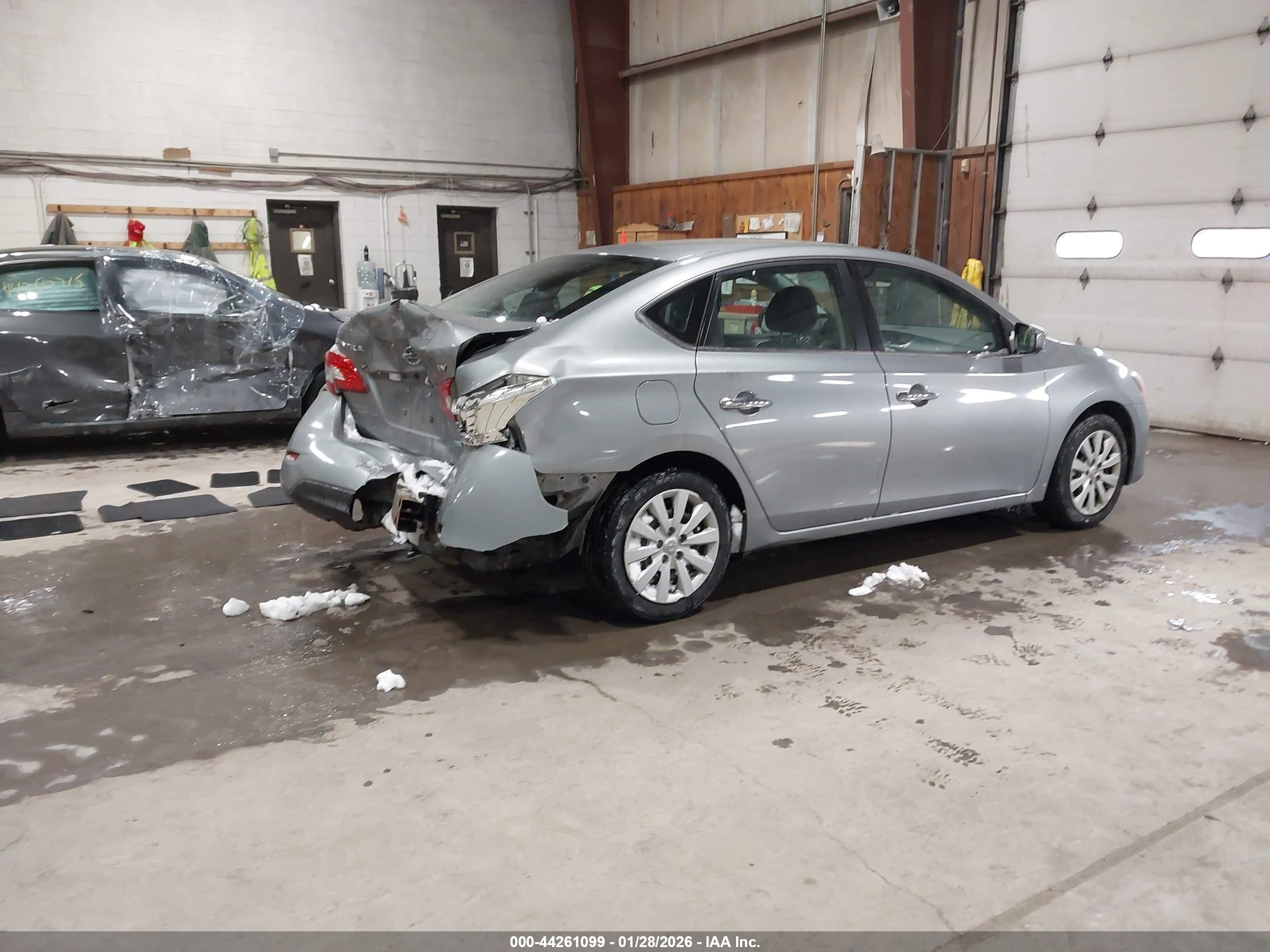 NISSAN SENTRA image 4