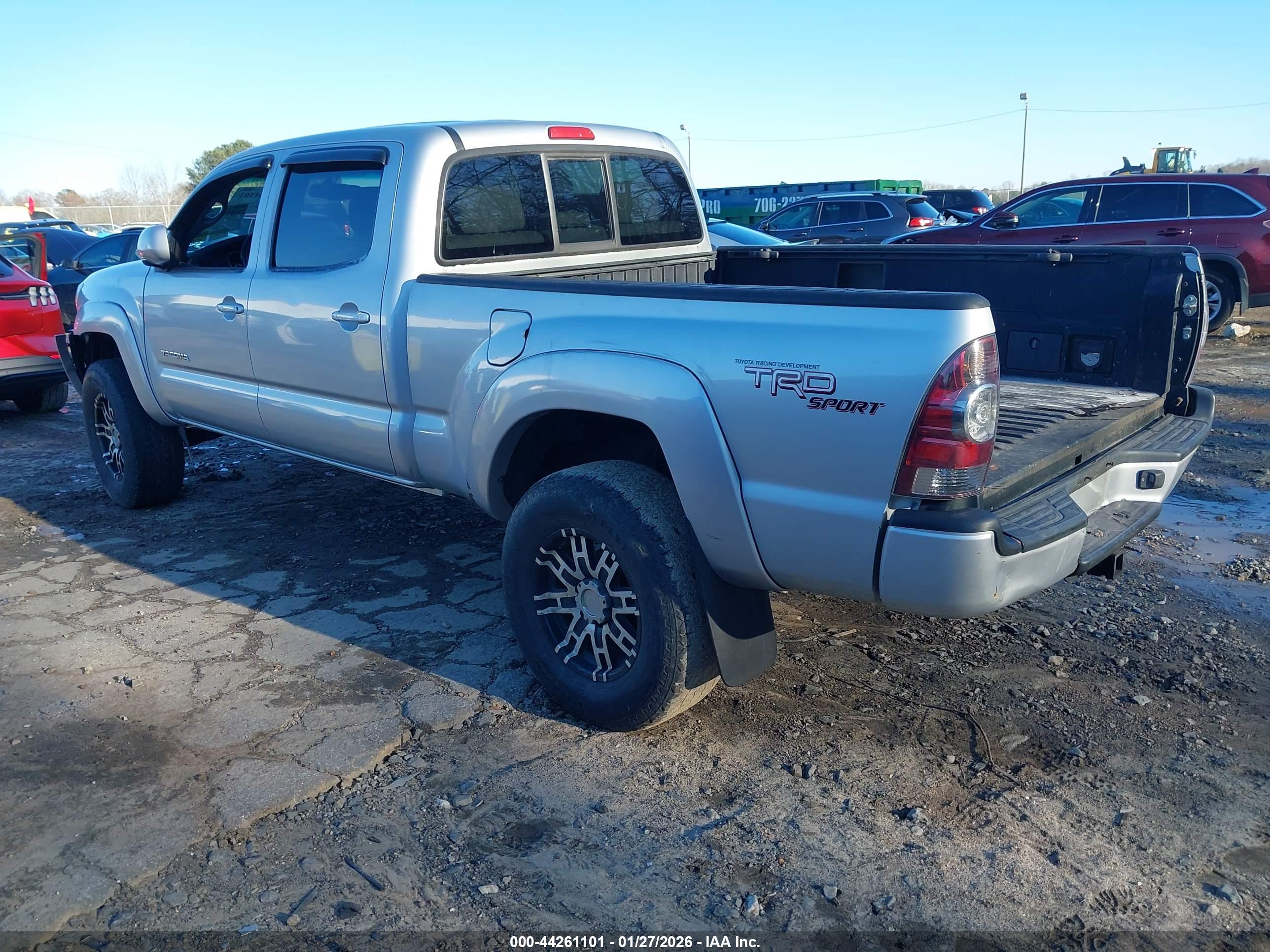 TOYOTA TACOMA image 3