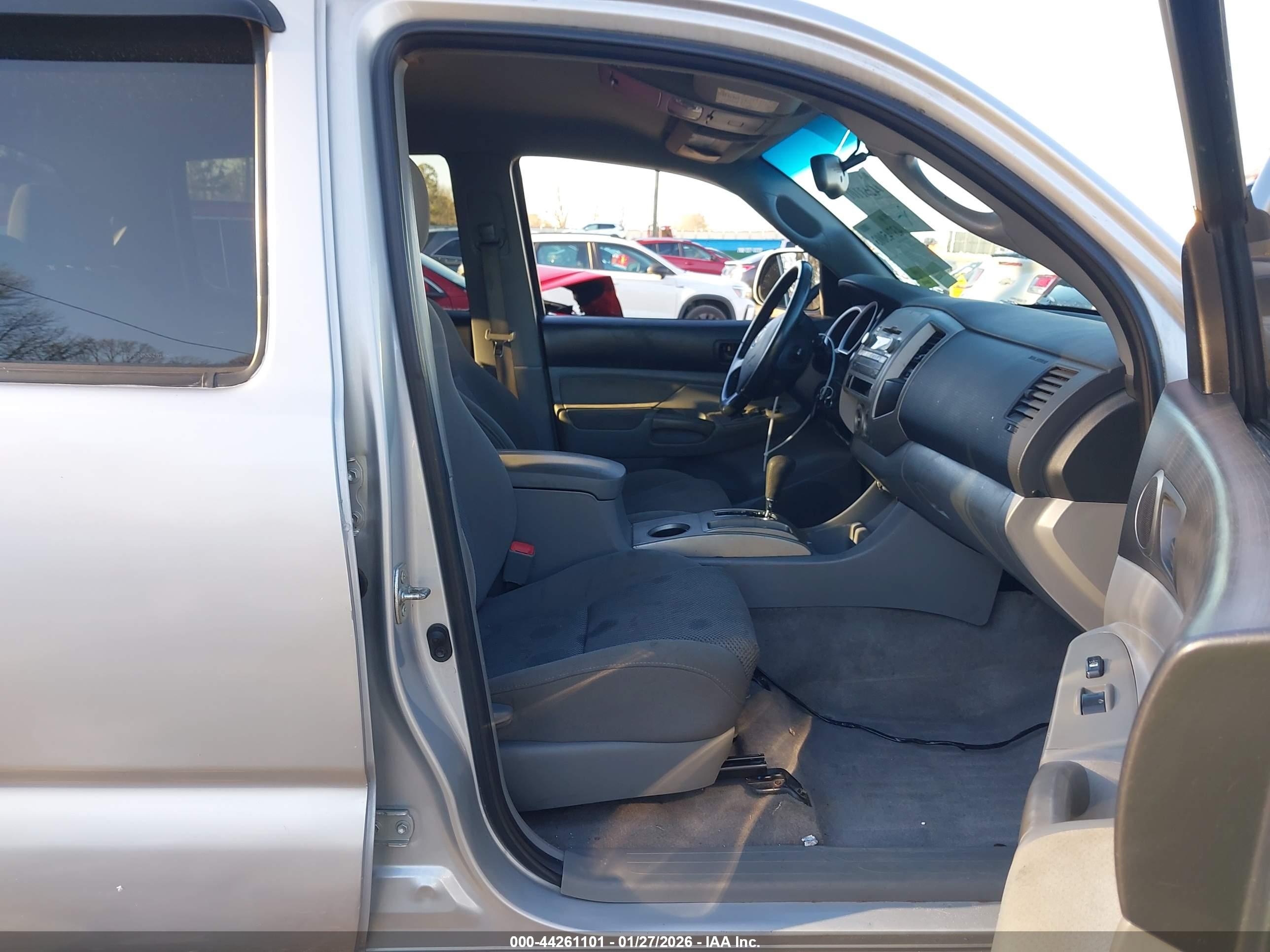 TOYOTA TACOMA image 5