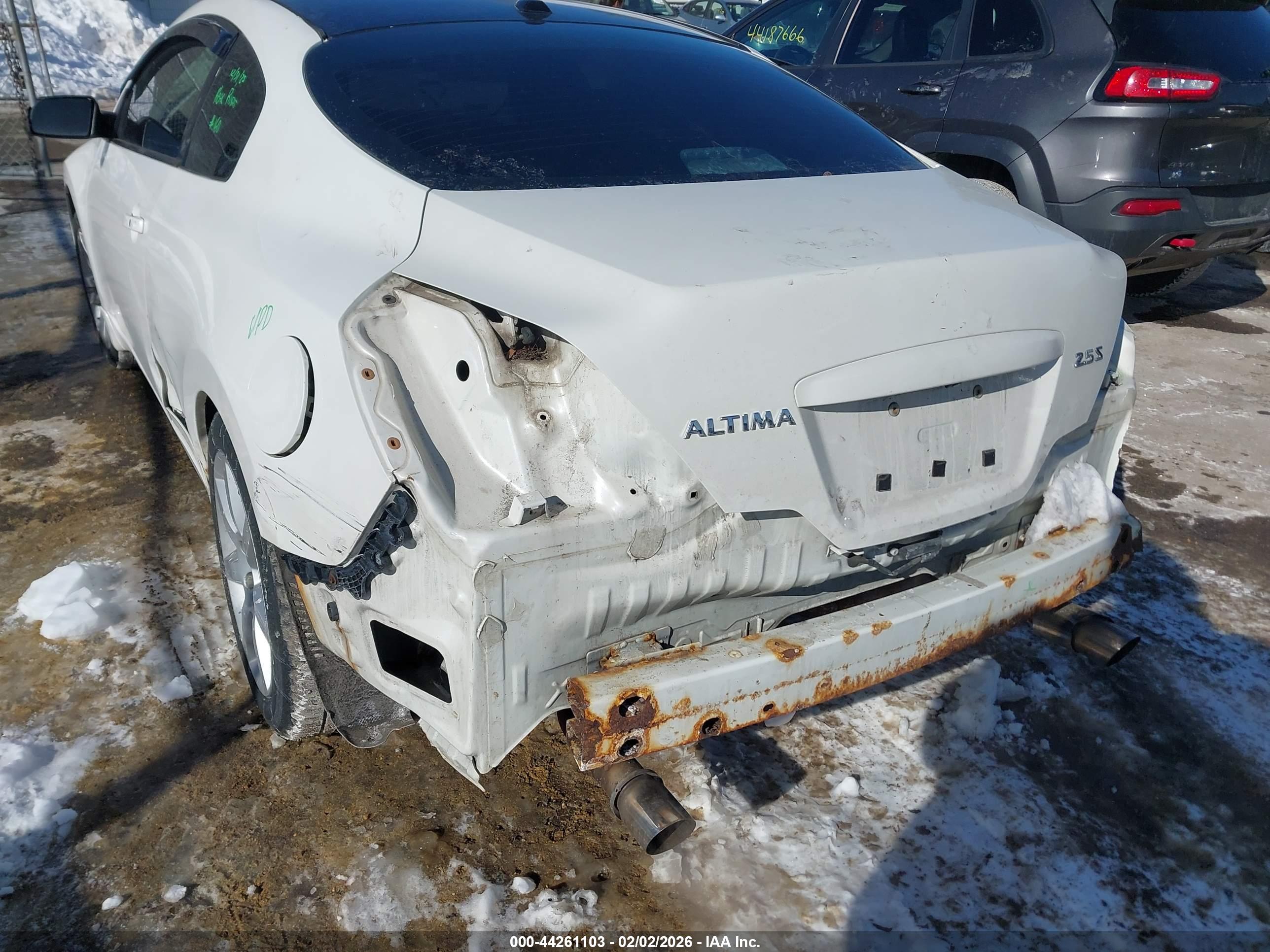 NISSAN ALTIMA image 6