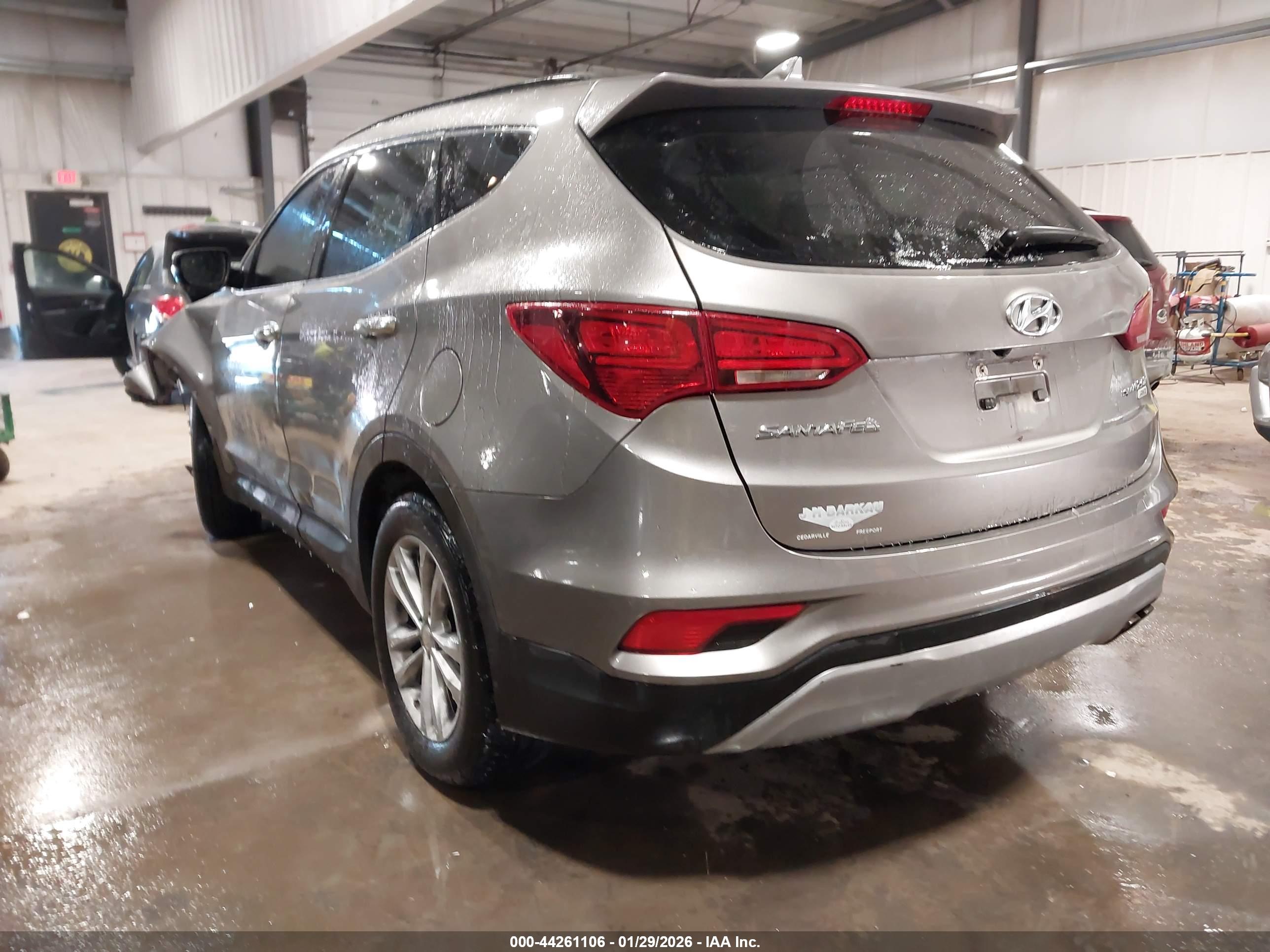 HYUNDAI SANTA image 3