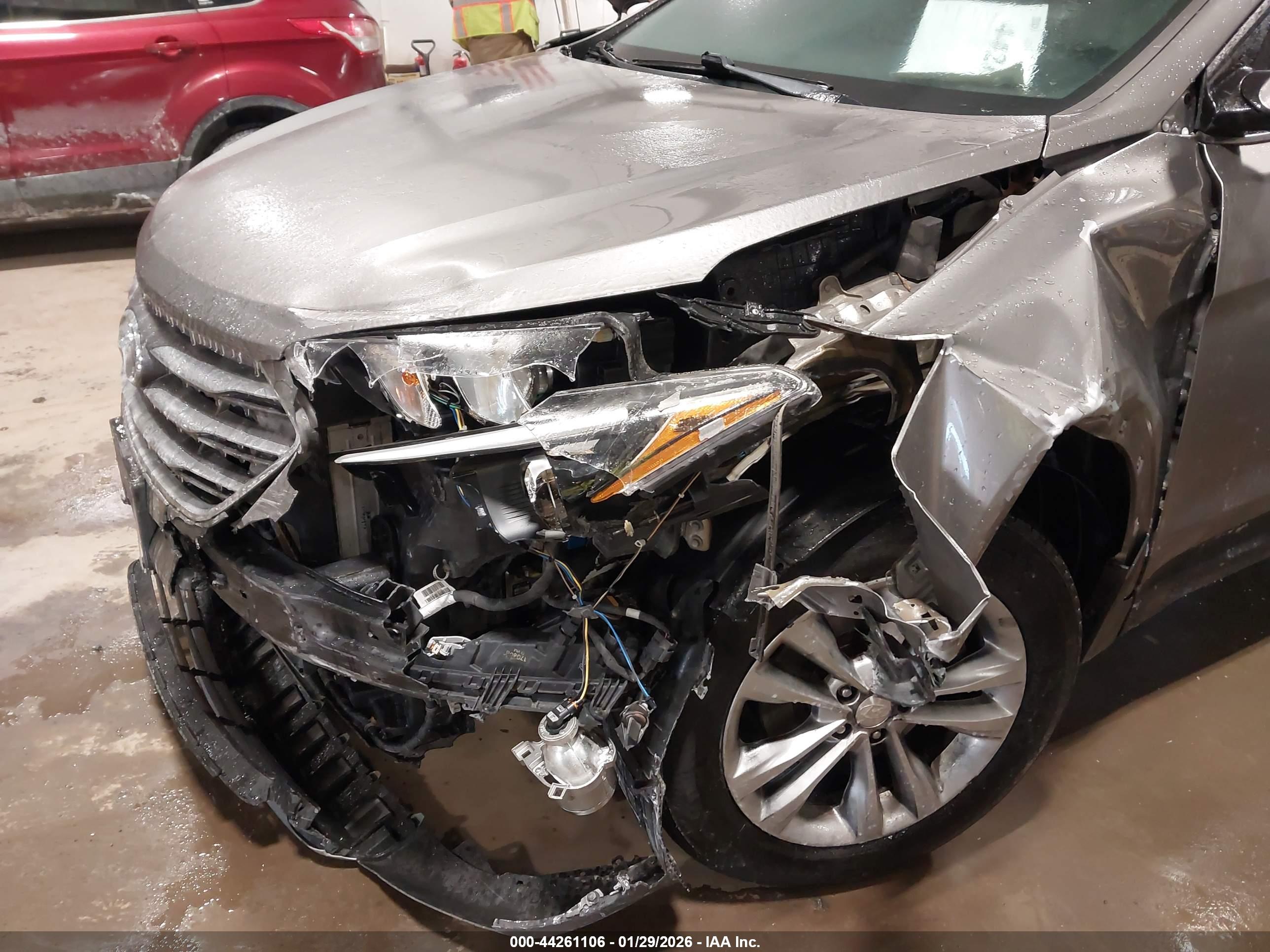 HYUNDAI SANTA image 6