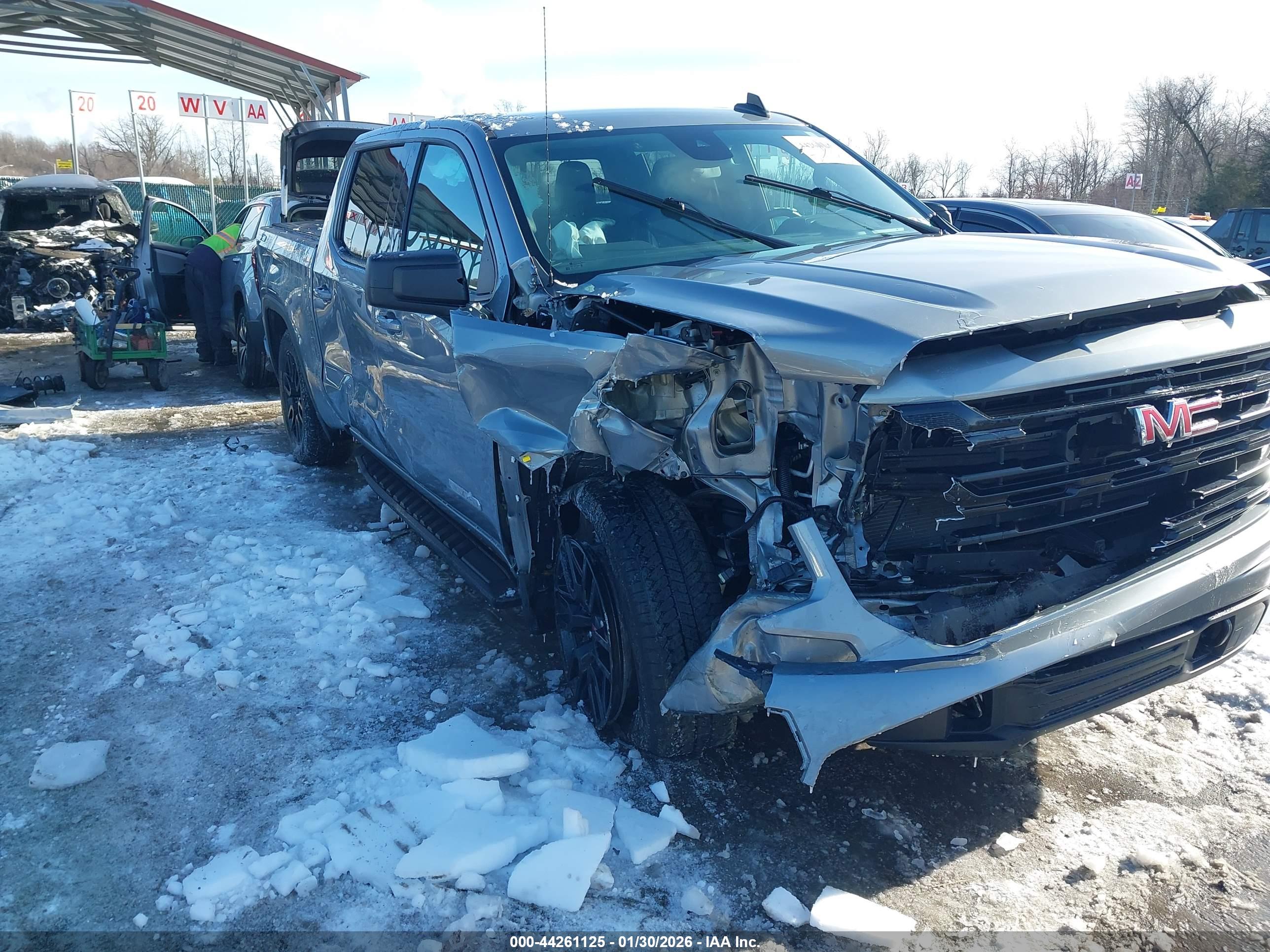 GMC SIERRA image 6
