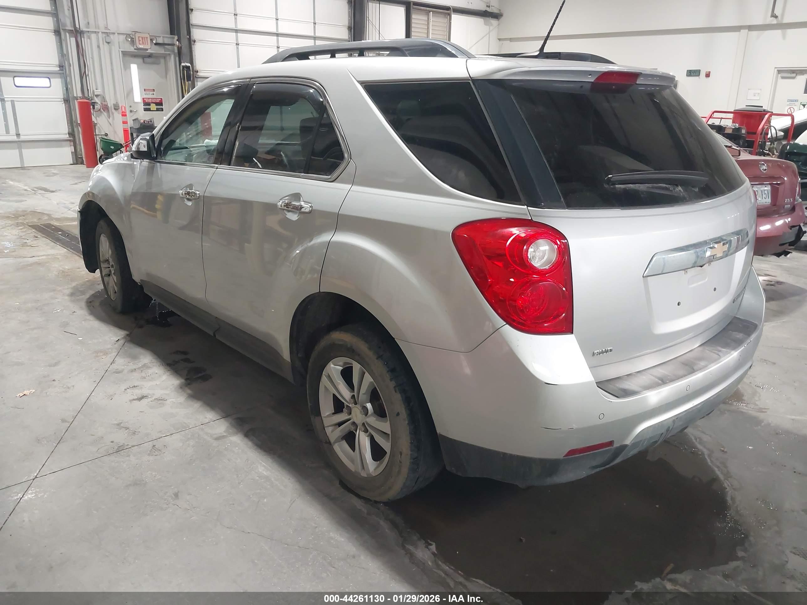 CHEVROLET EQUINOX image 3
