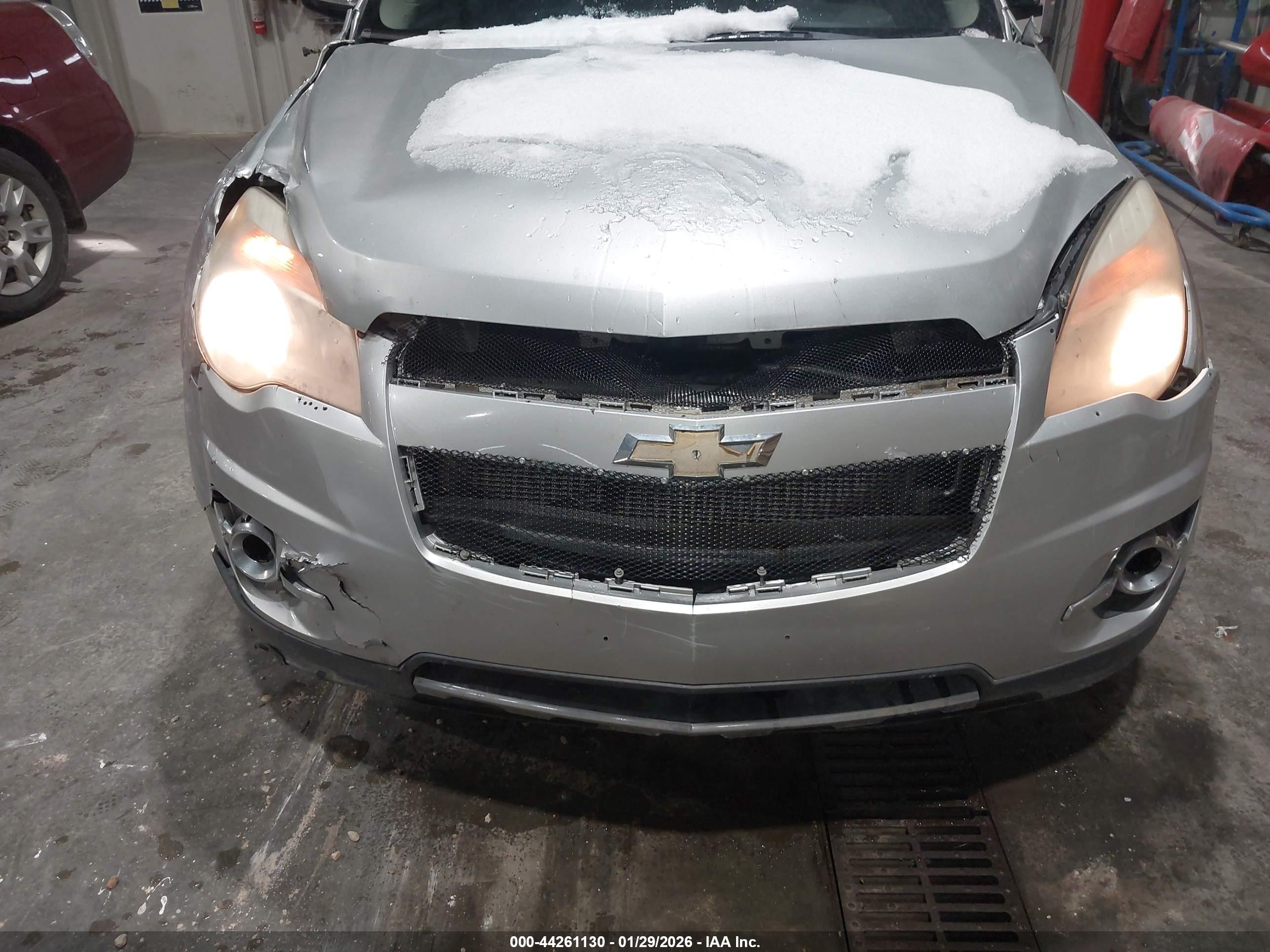 CHEVROLET EQUINOX image 6