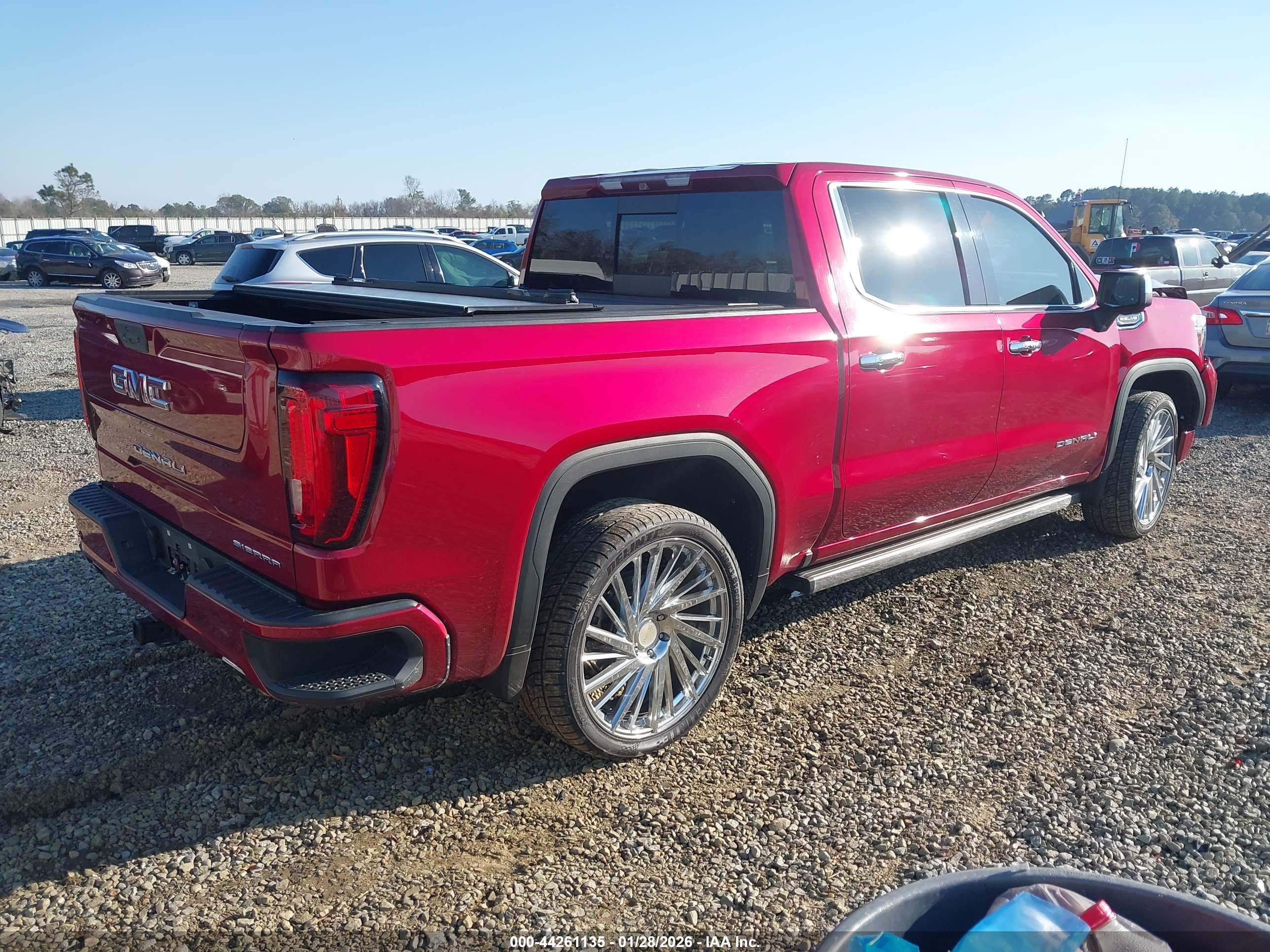 GMC SIERRA image 4