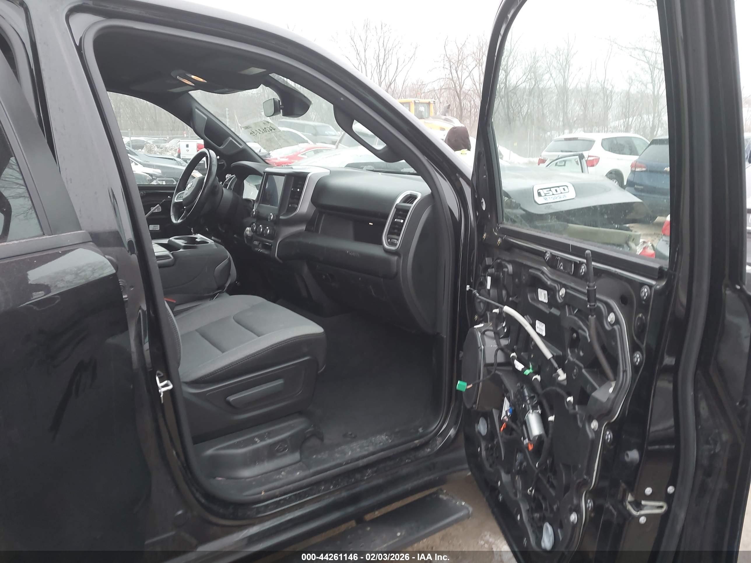 RAM 1500 image 5