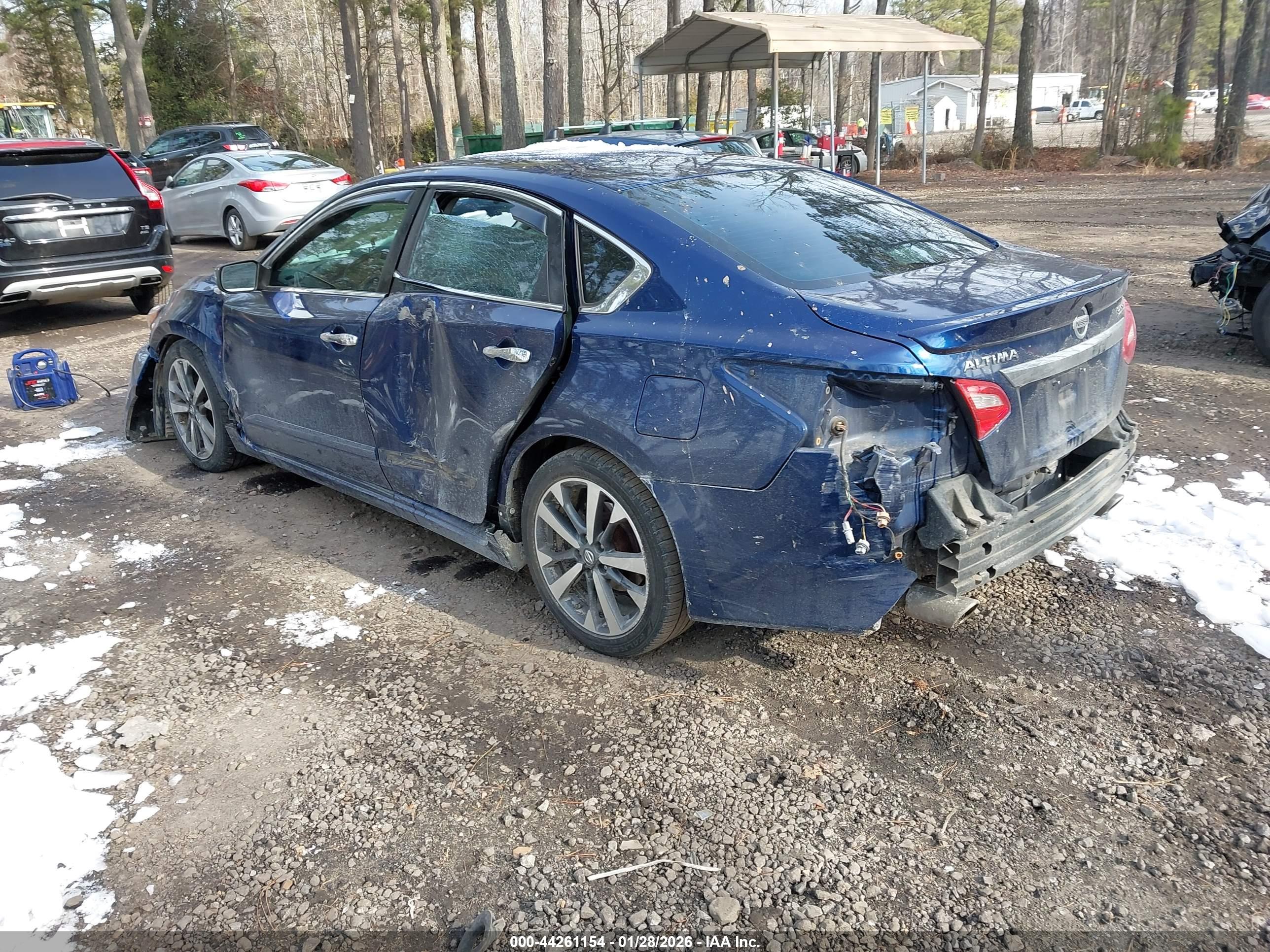 NISSAN ALTIMA image 3