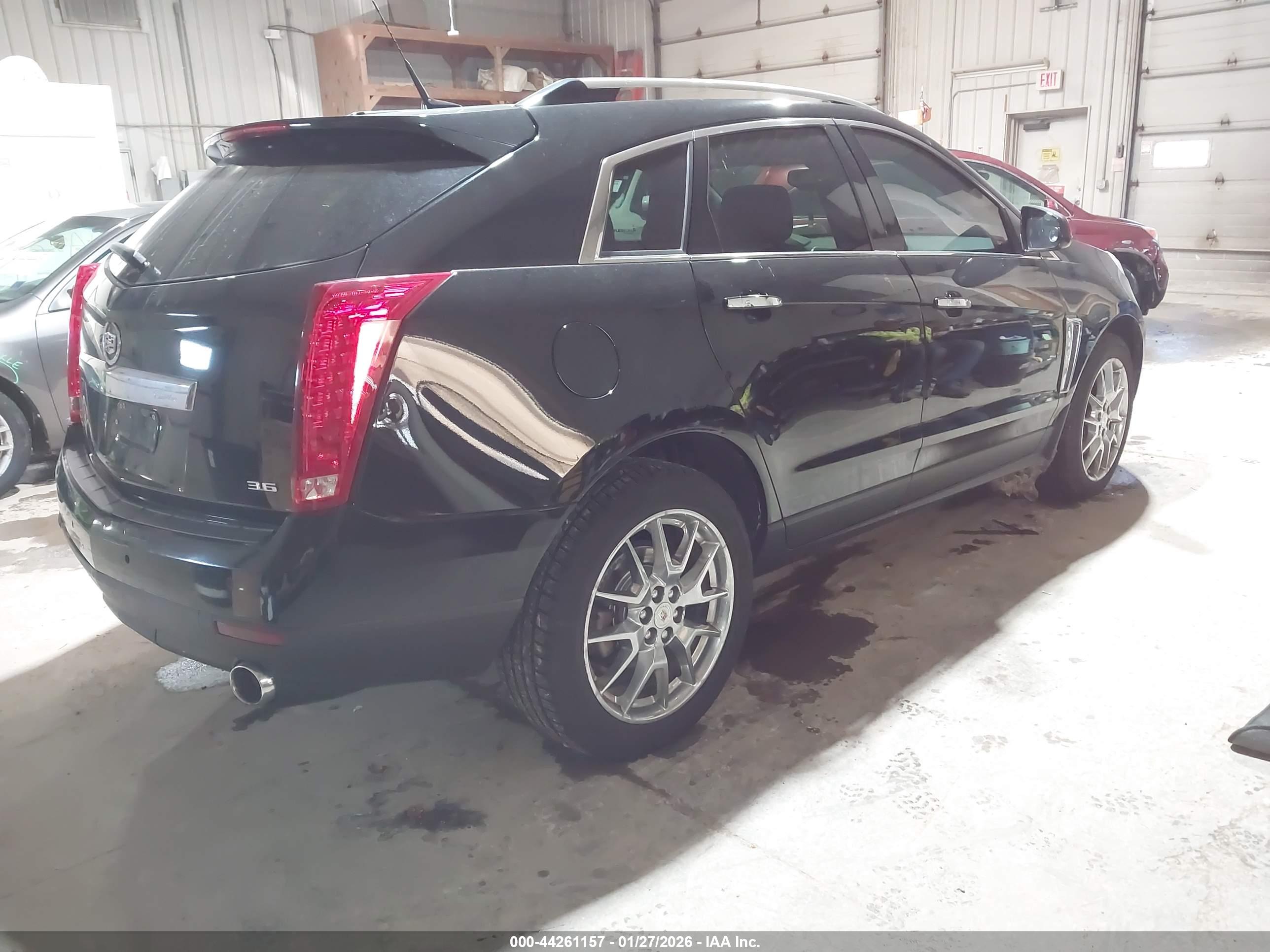 CADILLAC SRX image 4