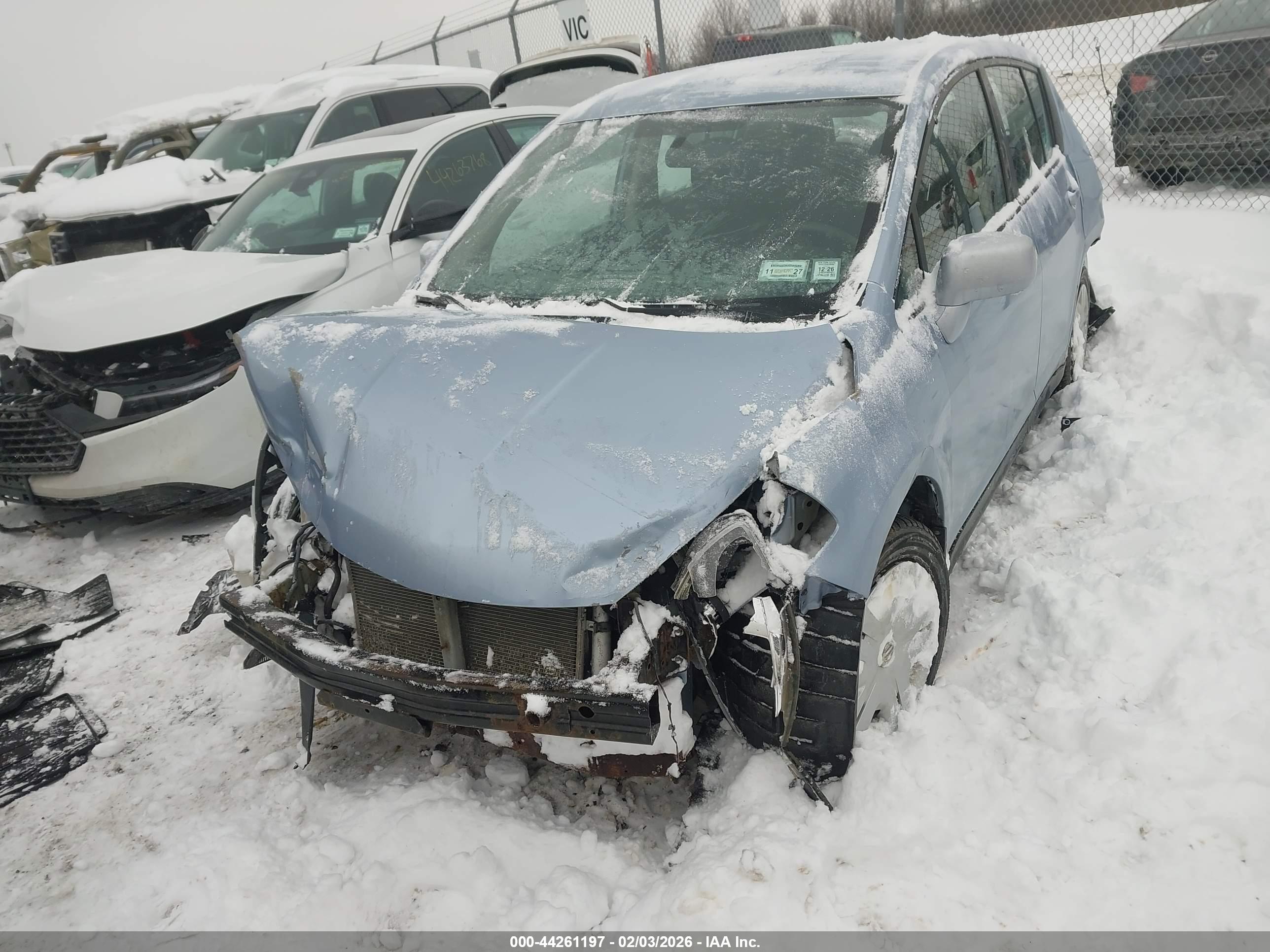 NISSAN VERSA image 6