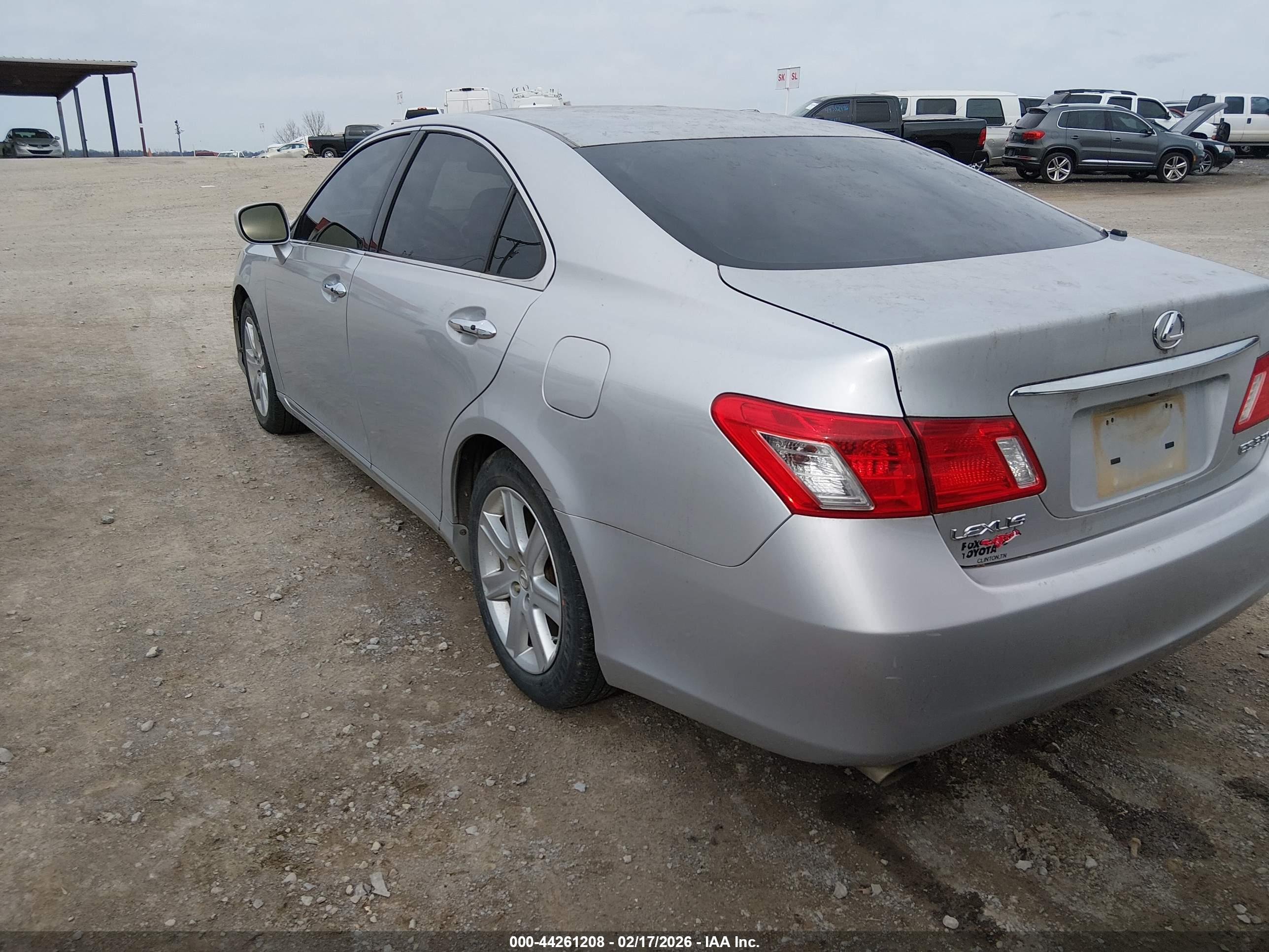 LEXUS ES image 3