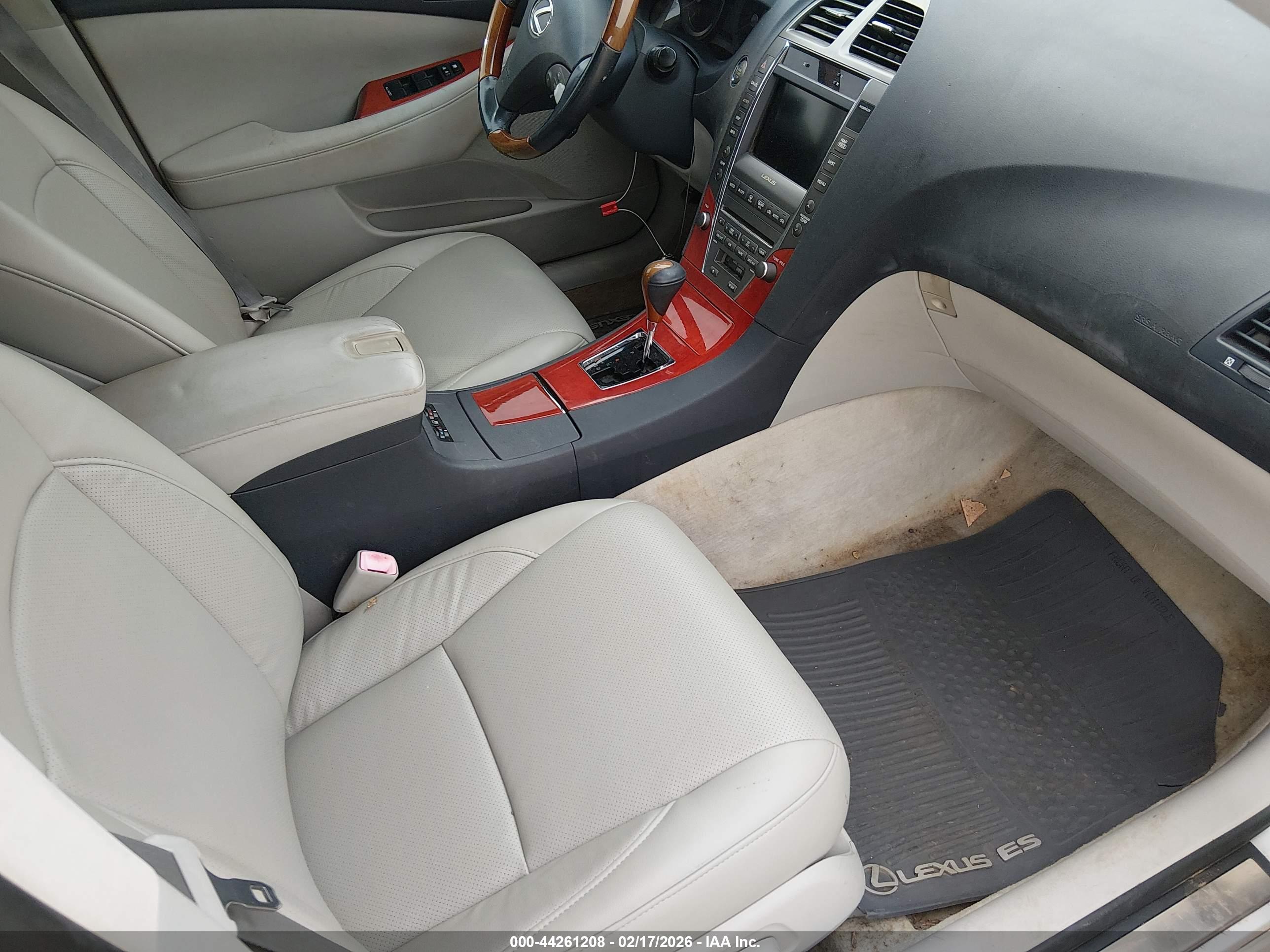 LEXUS ES image 5