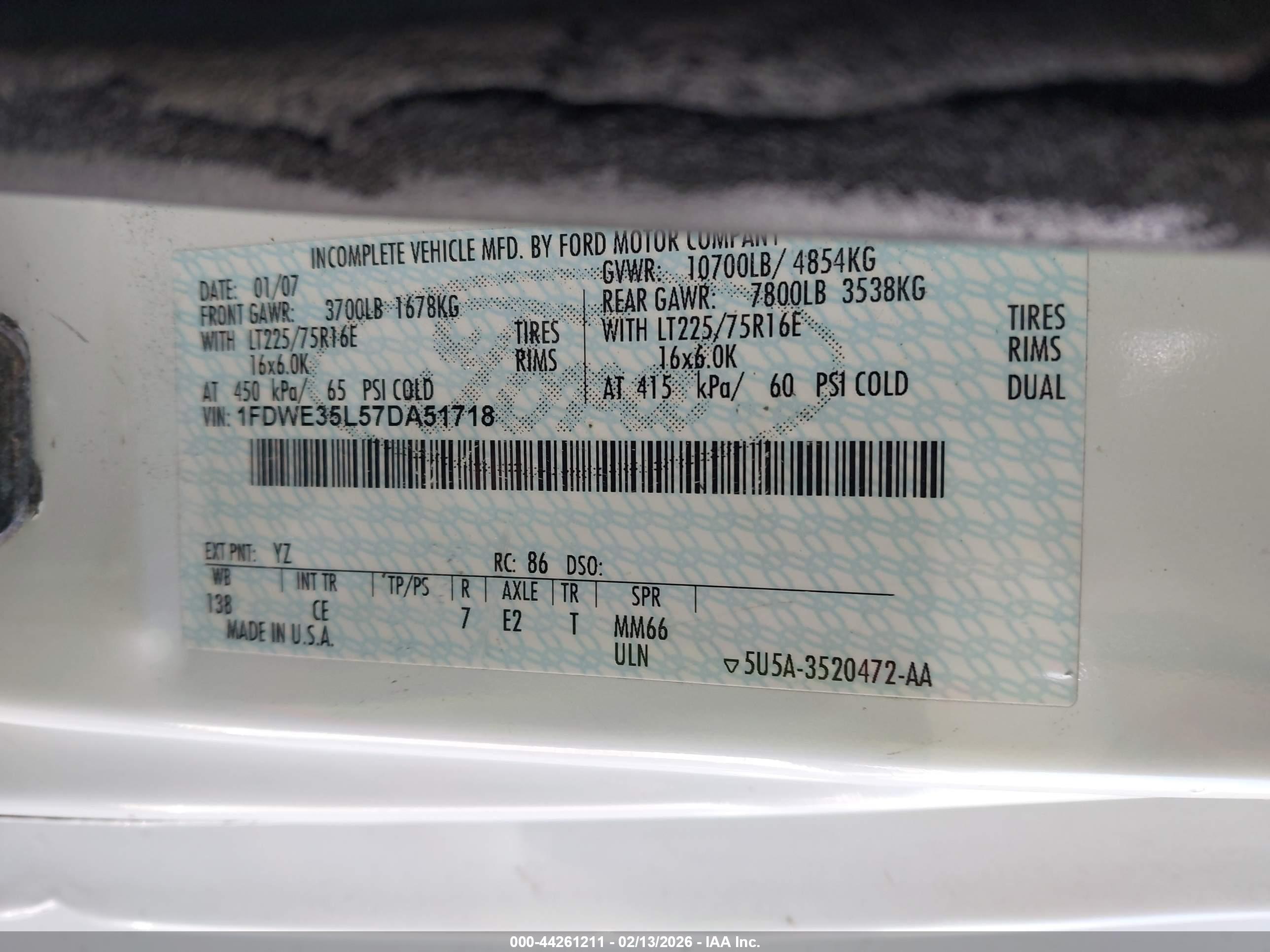 FORD E-350 image 9