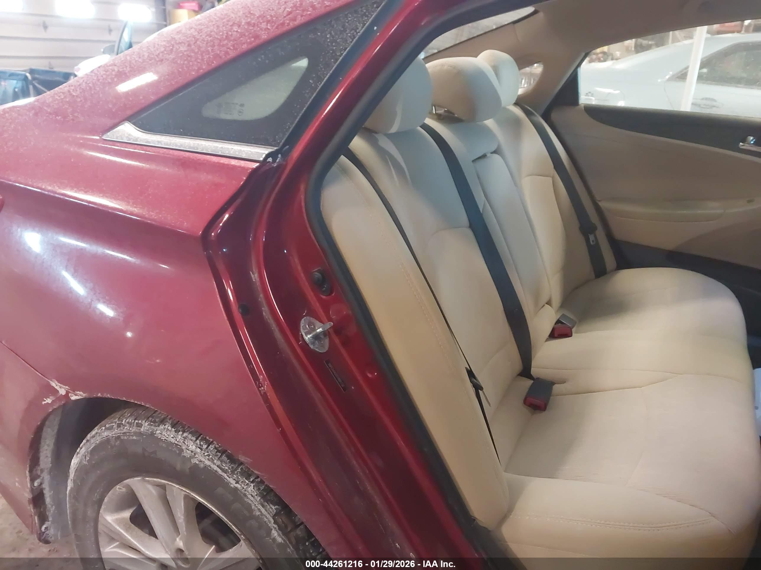 HYUNDAI SONATA image 8