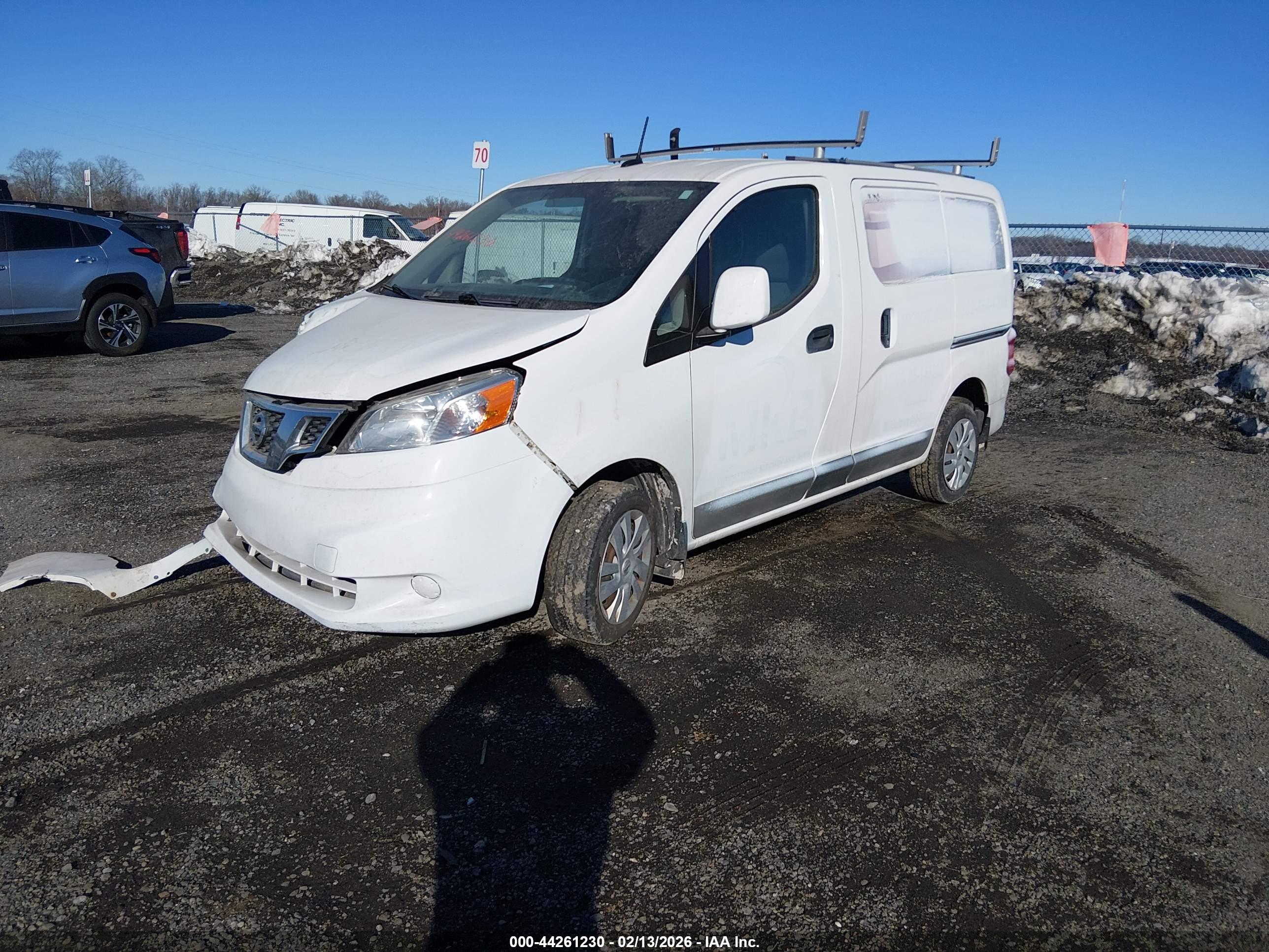 NISSAN NV200 image 2