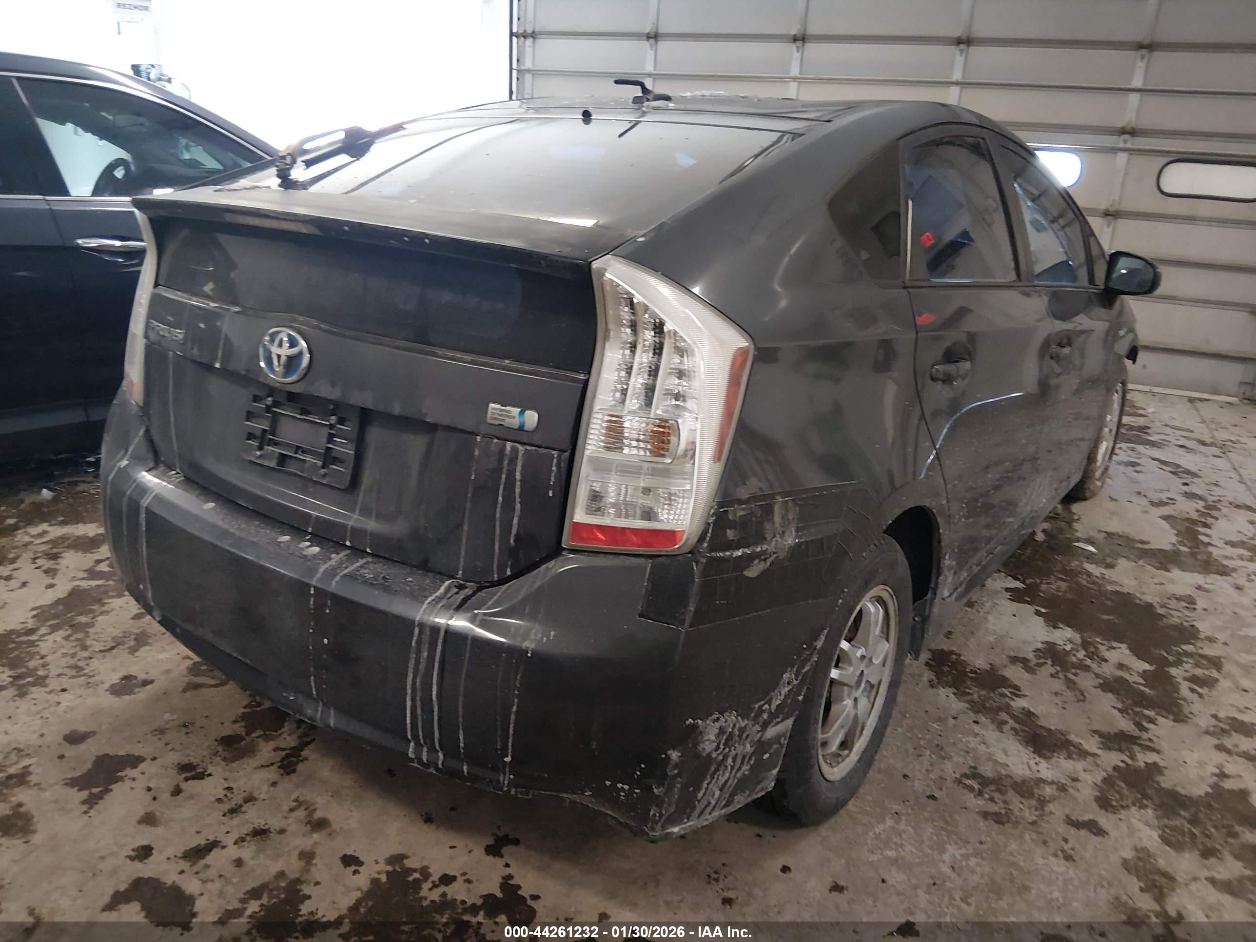 TOYOTA PRIUS image 4
