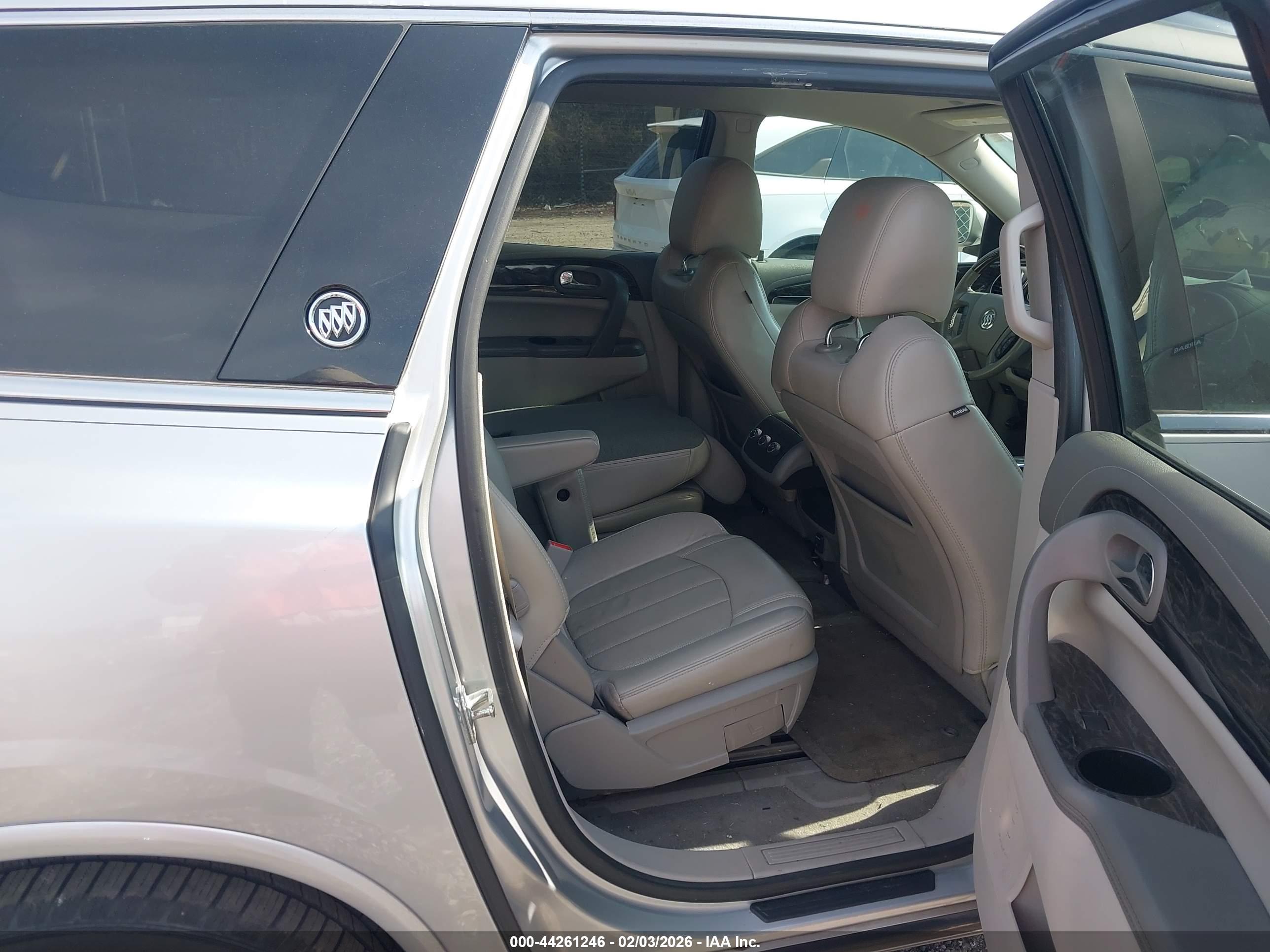 BUICK ENCLAVE image 8