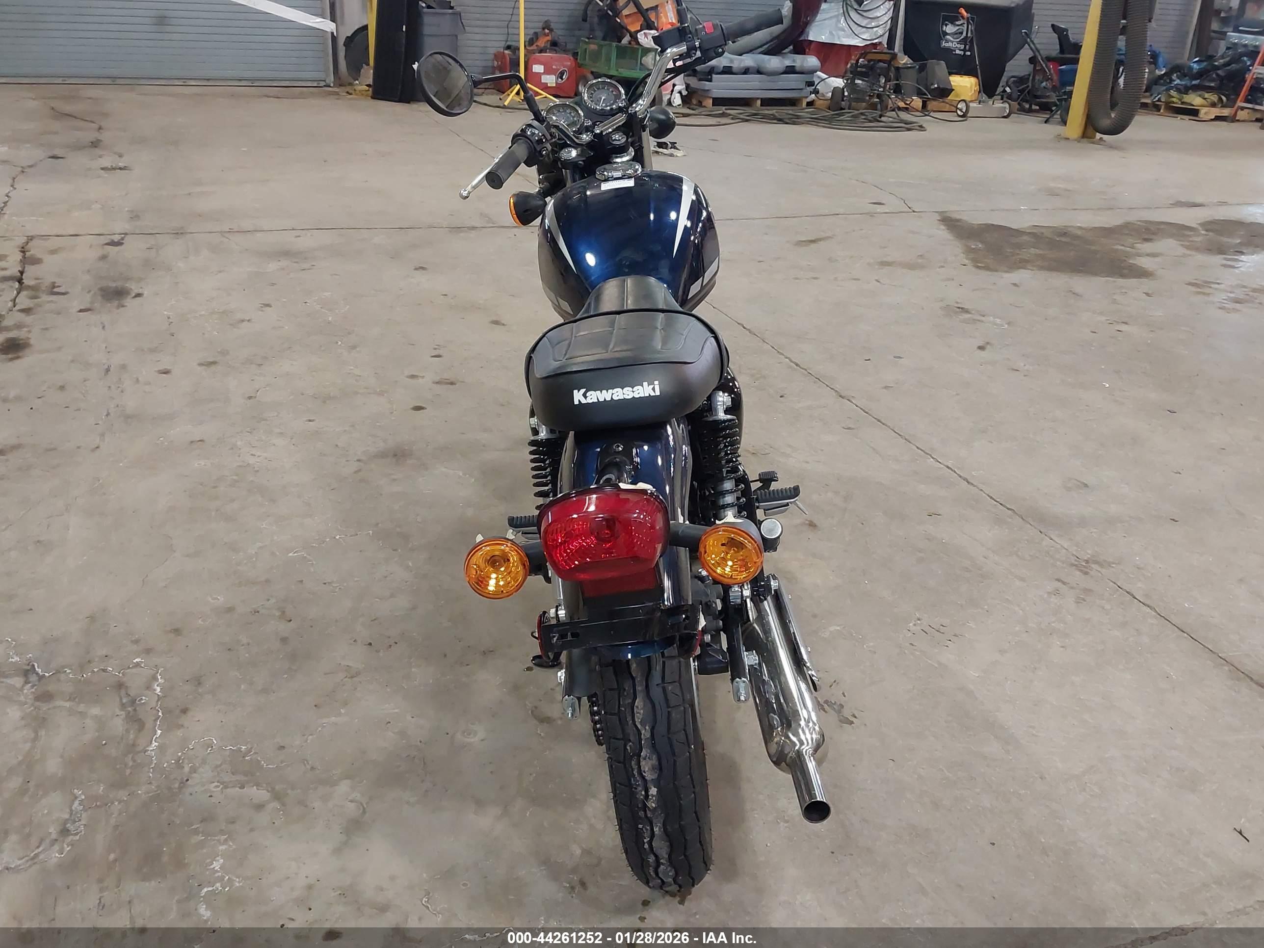 KAWASAKI BJ230 image 6