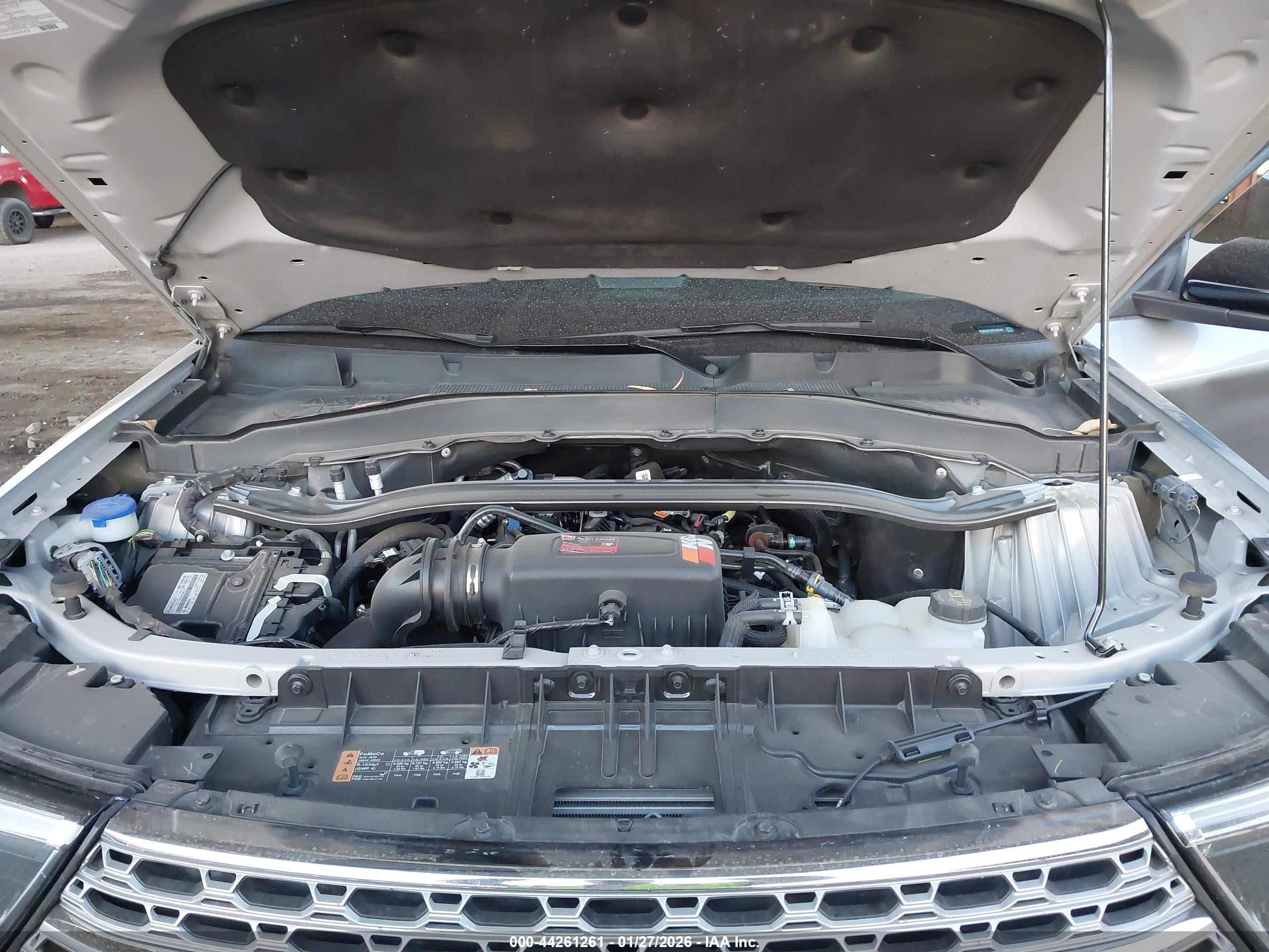 FORD EXPLORER image 10